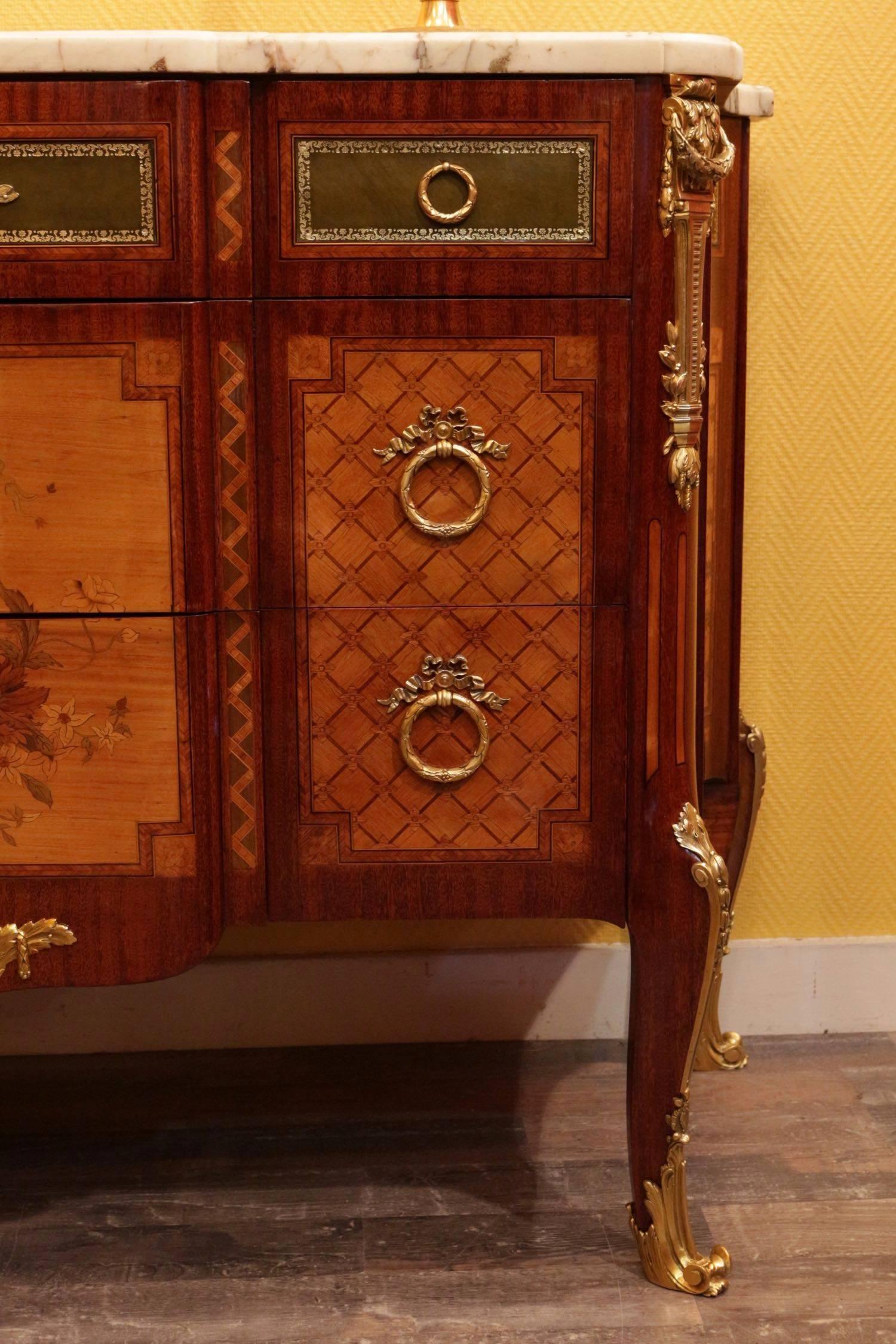 French Transition Style Marquetry and Marble-Top Commode, circa 1860 In Excellent Condition In Saint Ouen, FR
