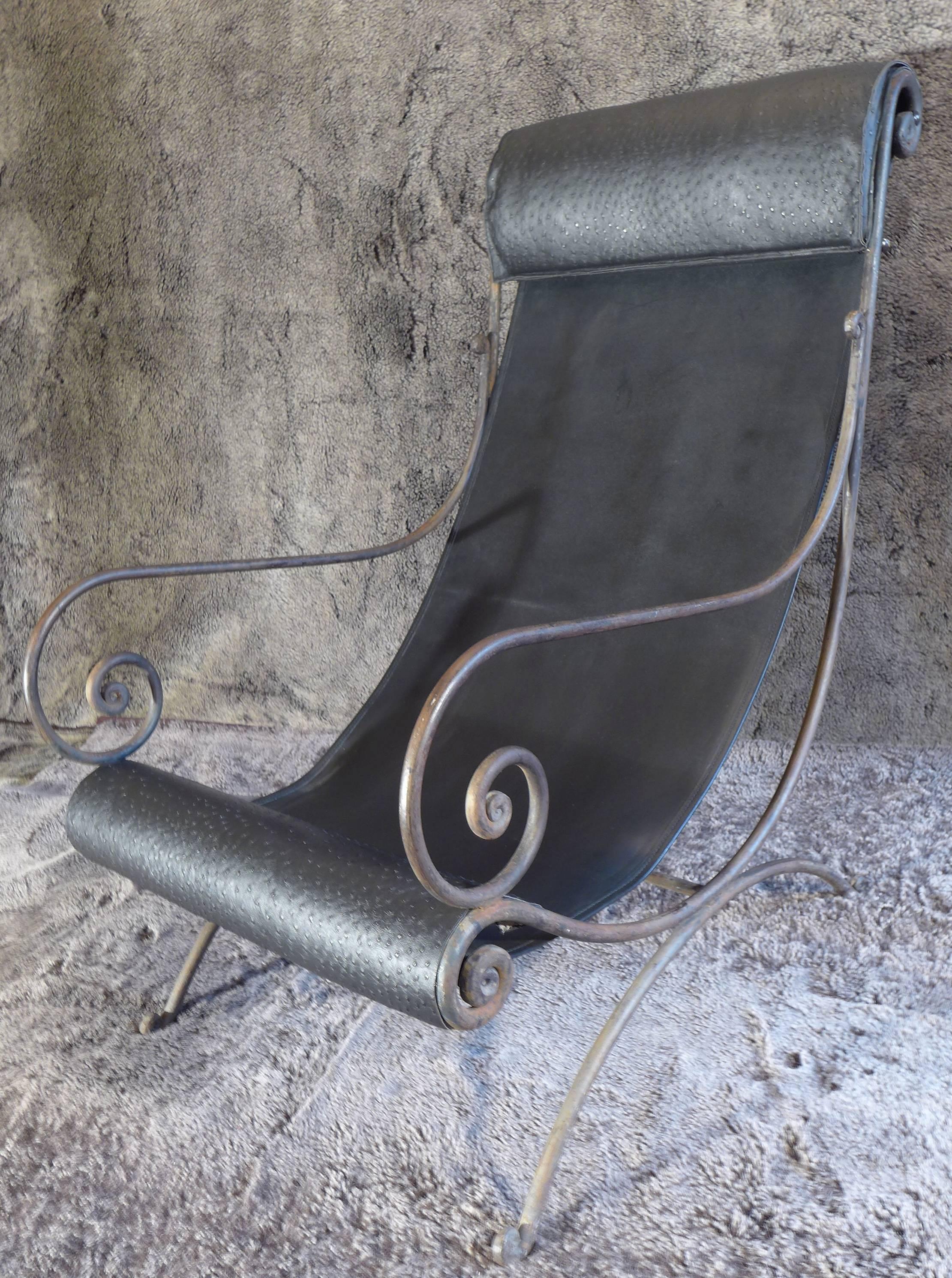 Mid-20th Century French Iron Vintage Chaise Longue and Leather, circa 1960s For Sale 5