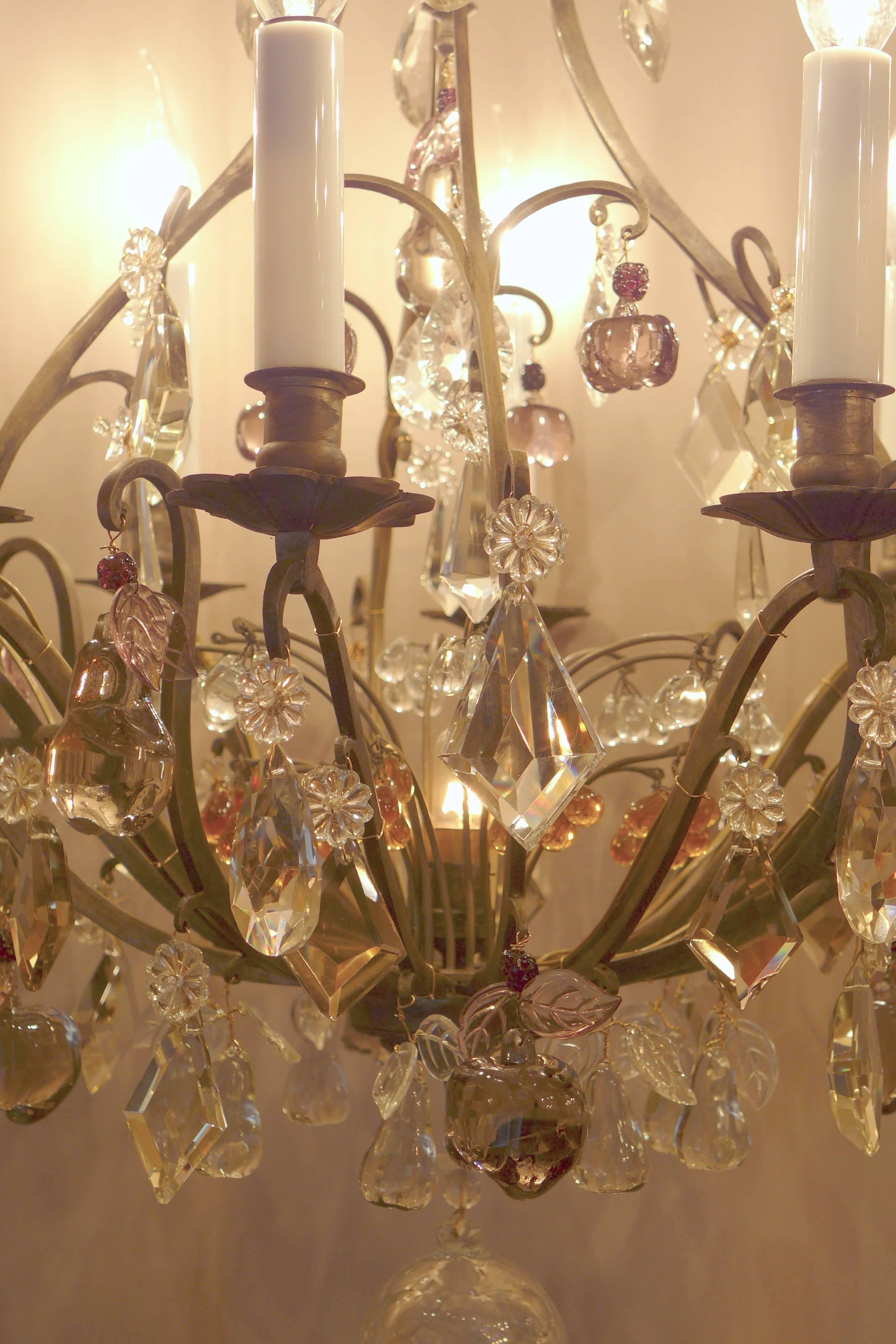 French Louis XV Style Patinated Bronze and Crystal Chandelier In Good Condition In Saint Ouen, FR