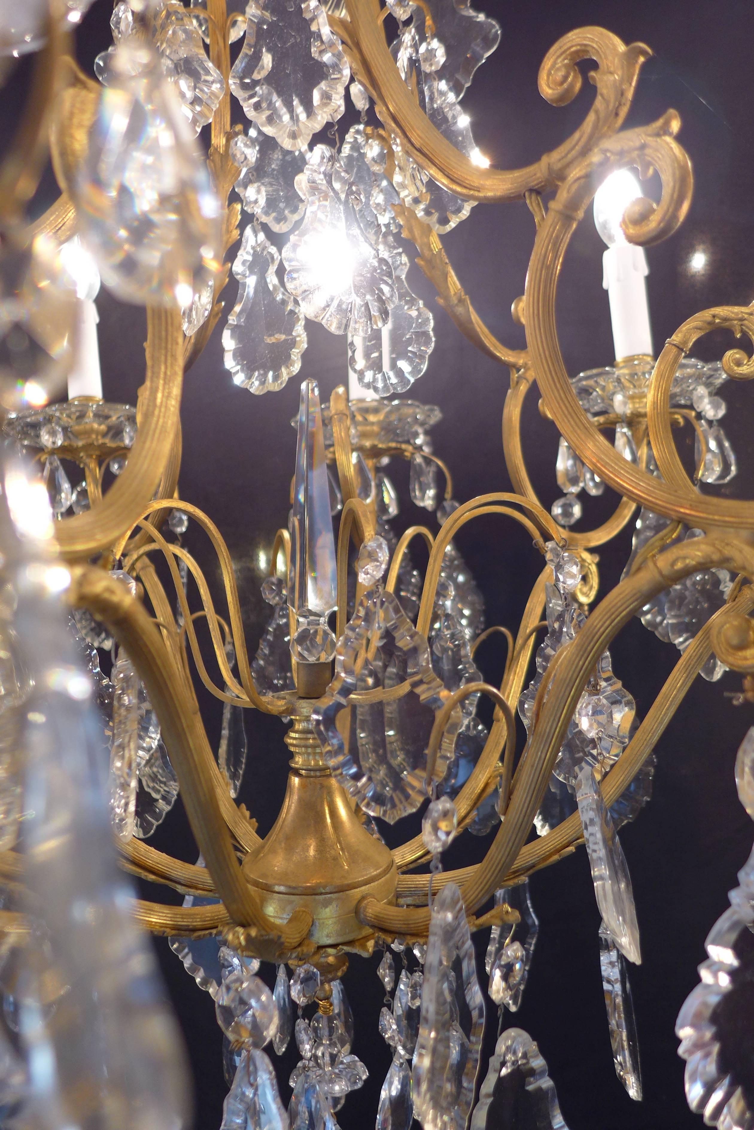 French Mid-20th Century Louis XV Style Ormolu and Crystal Chandelier, circa 1950 For Sale 1