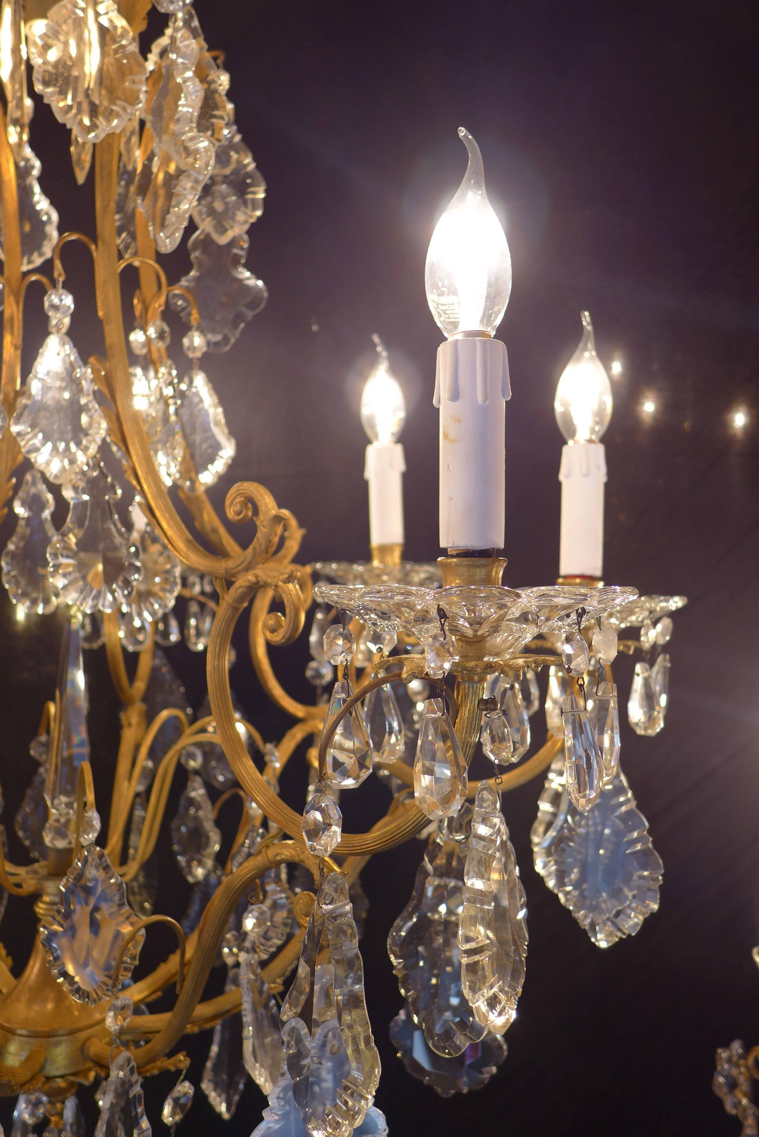 French Mid-20th Century Louis XV Style Ormolu and Crystal Chandelier, circa 1950 For Sale 2