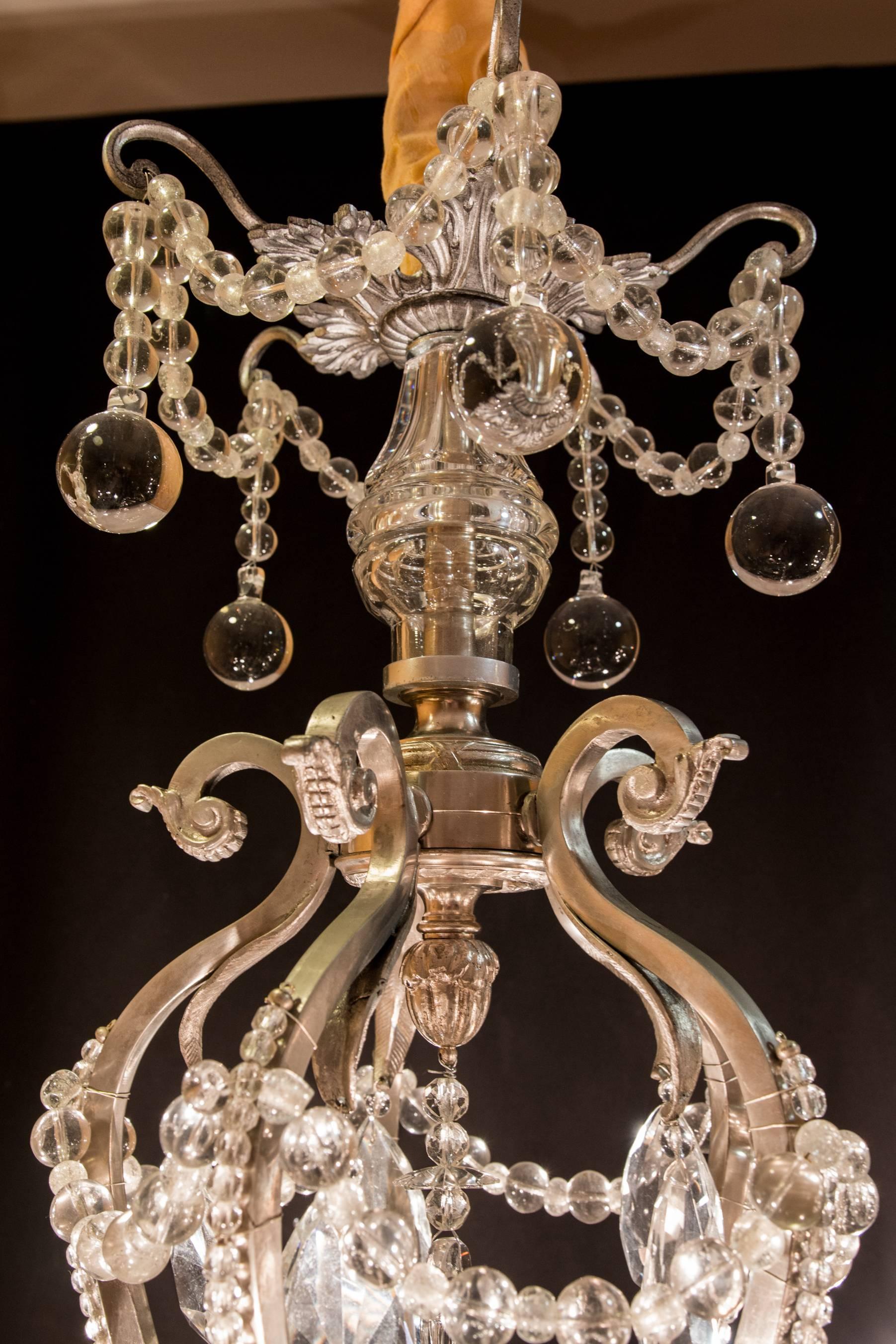 French Louis XV Style Old Silver Plate and Crystal Chandelier by Maison Baguès In Excellent Condition In Saint Ouen, FR