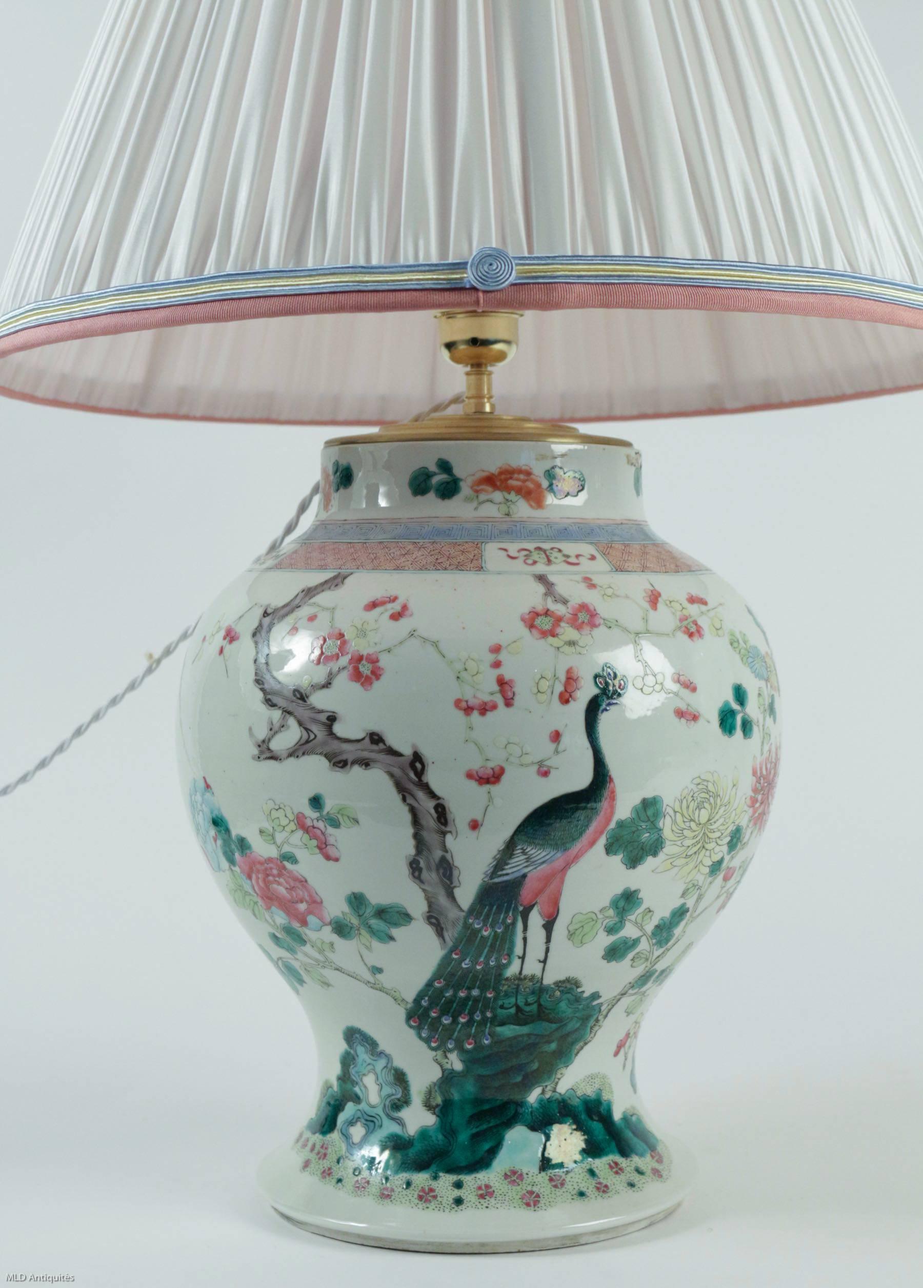 Chinoiserie Late 19th Century Chinese Covered Jar Lamp, circa 1880