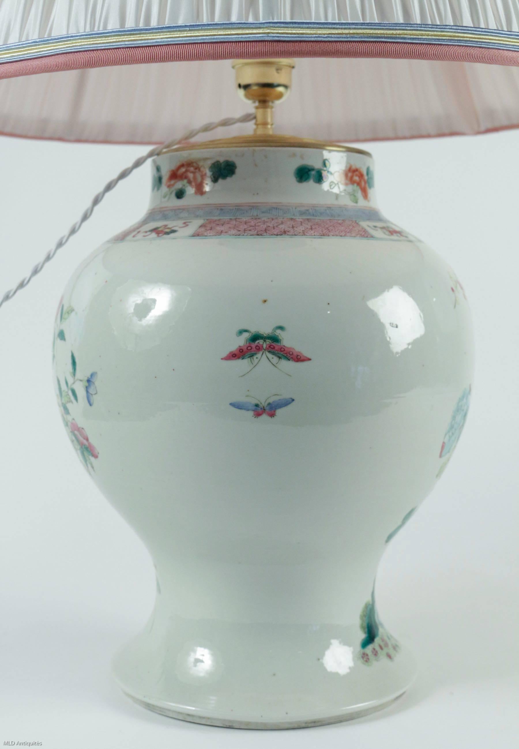 Late 19th Century Chinese Covered Jar Lamp, circa 1880 In Excellent Condition In Saint Ouen, FR