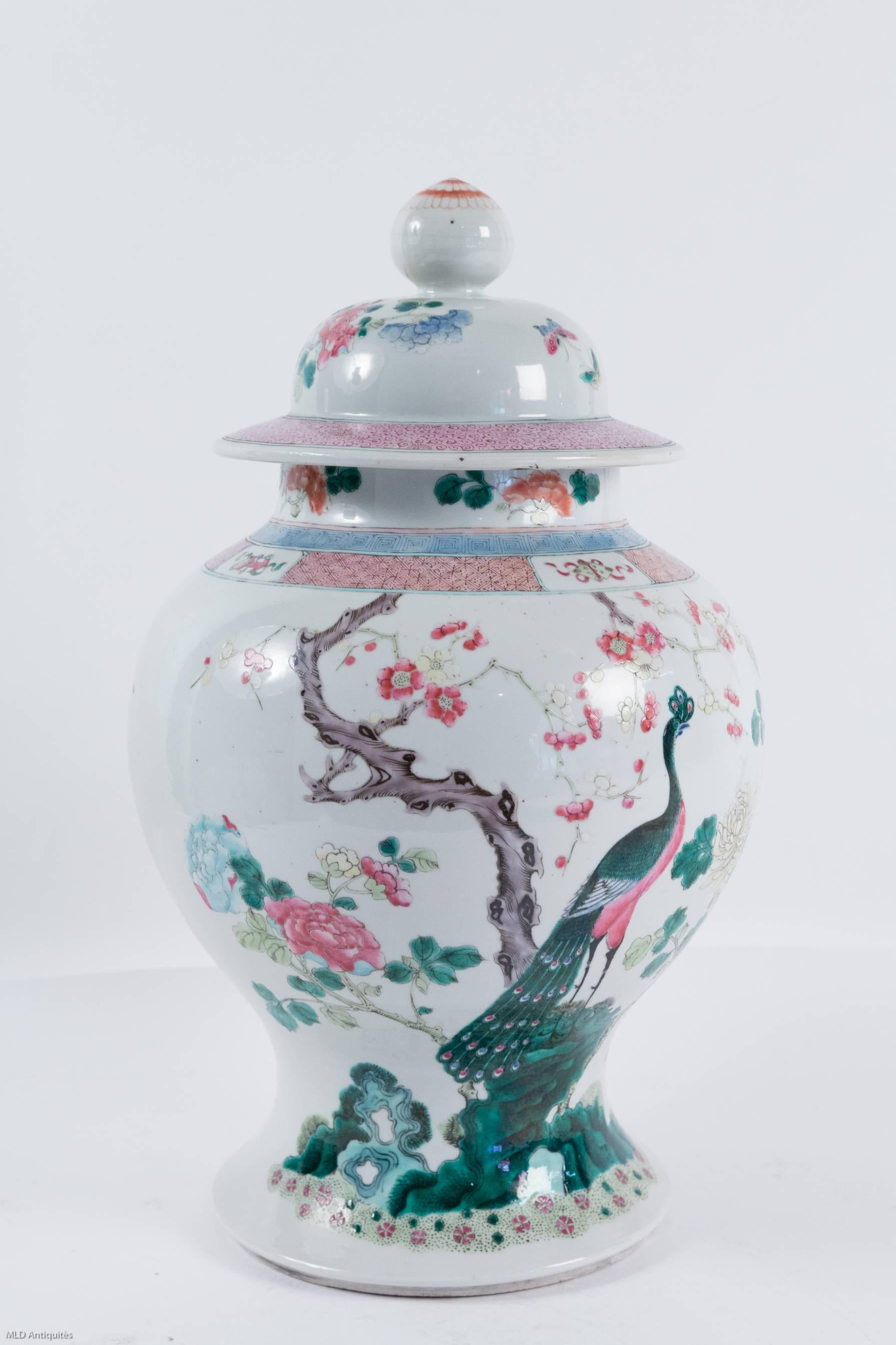 Late 19th Century Chinese Covered Jar Lamp, circa 1880 3