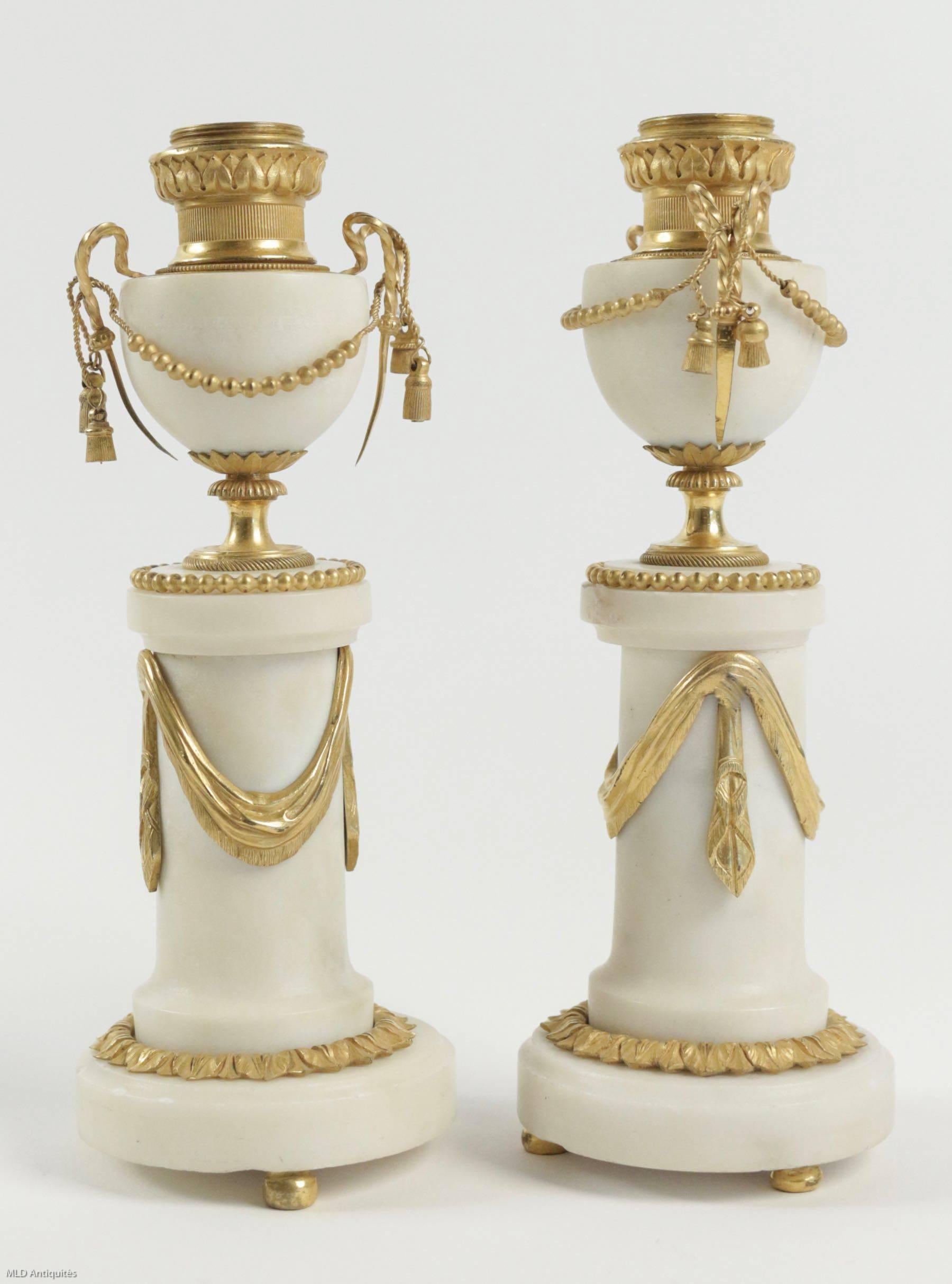 French Late 18th Century Marble and Ormolu Pair of Cassolettes Directoire Period 4