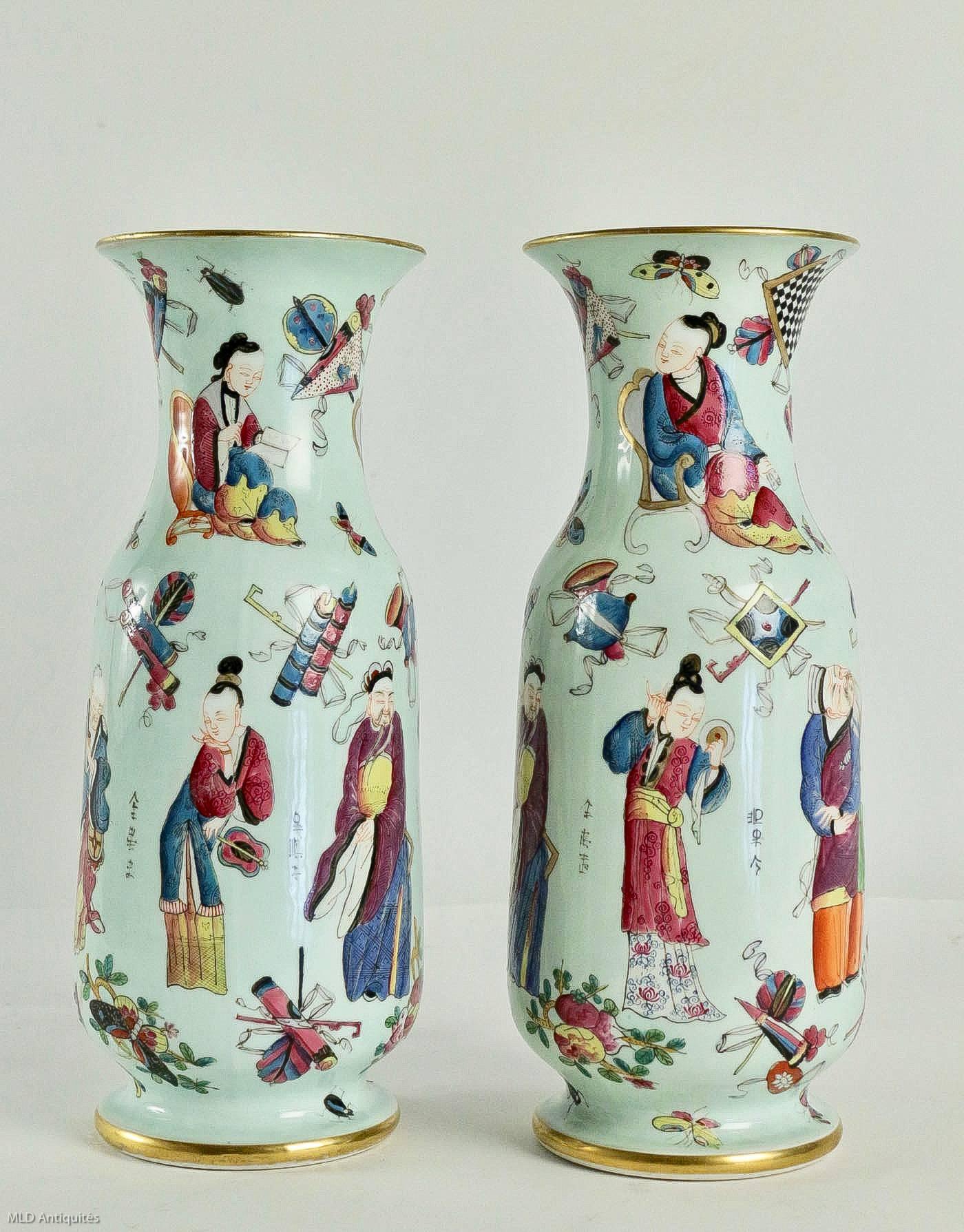 We have the pleasure to present to you an interesting and decorative French porcelain pair of vases decorated in the chinoiserie taste. Celadon Family

Very fine quality of porcelain of Bayeux Manufacture, circa 1850.

Sizes: 14.17 in H, 5.11 in
