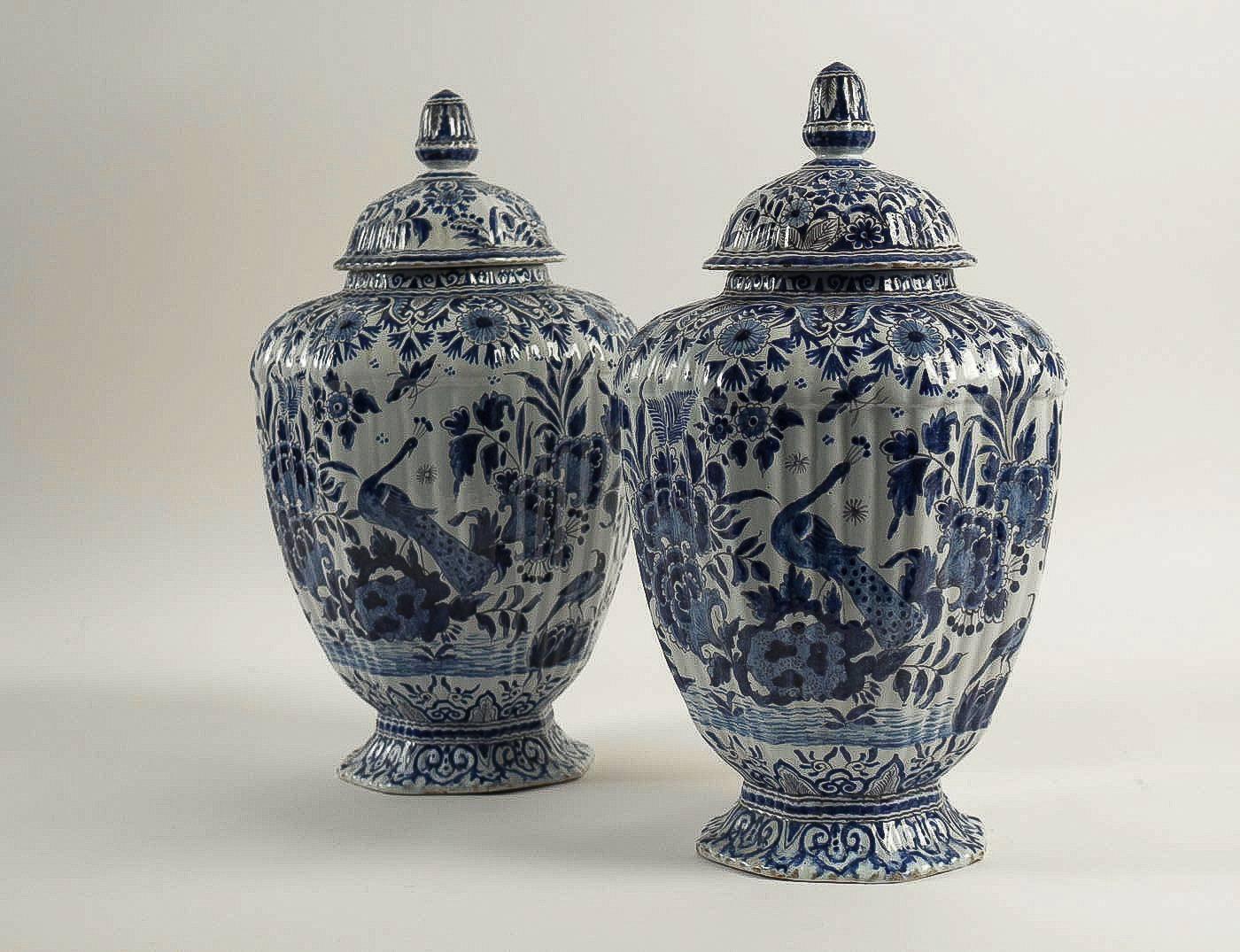 Netherlands Early 19th Century Pair of Delft Vases, Circa 1820-1840 5