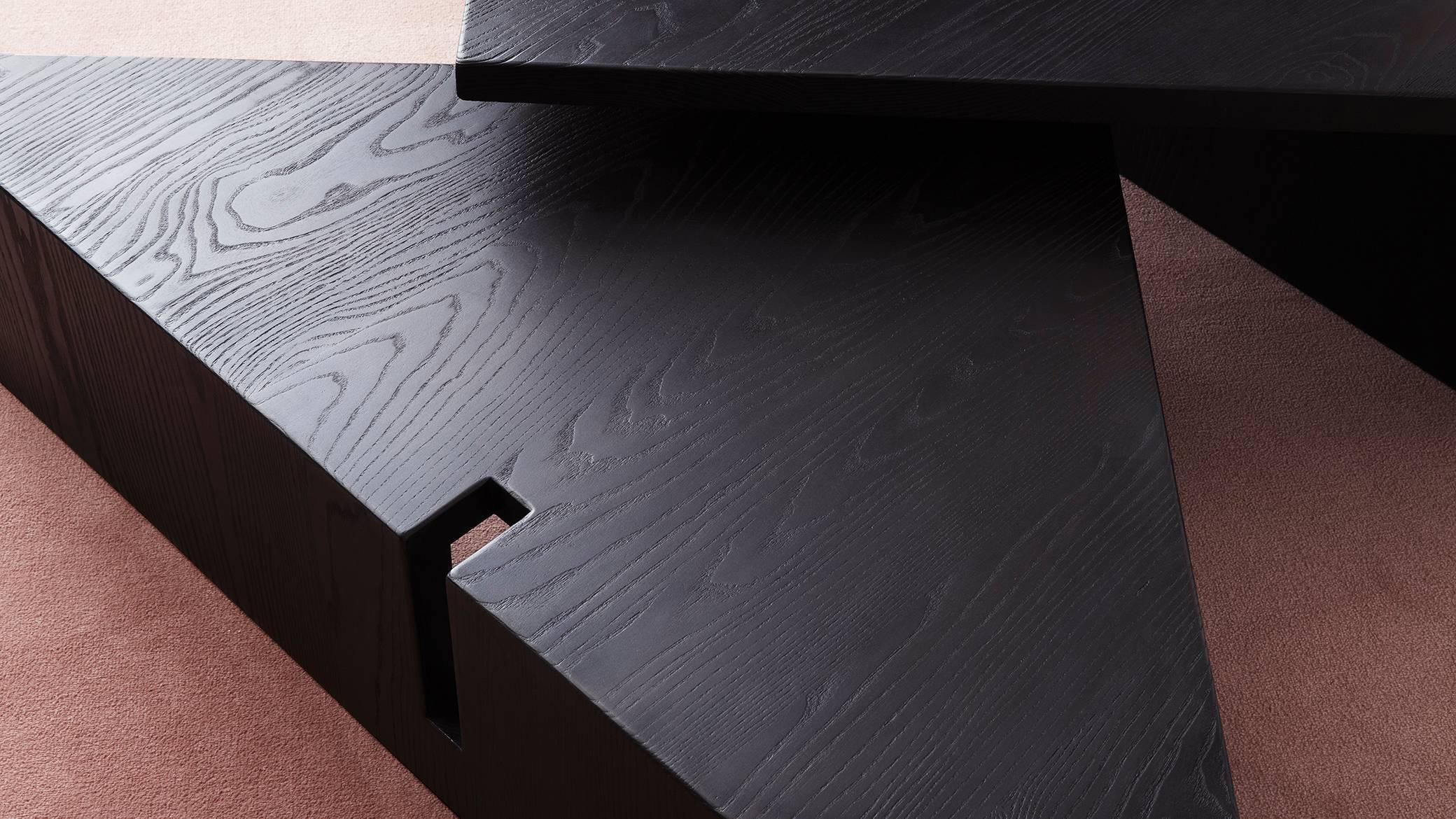 apparatus portal coffee table