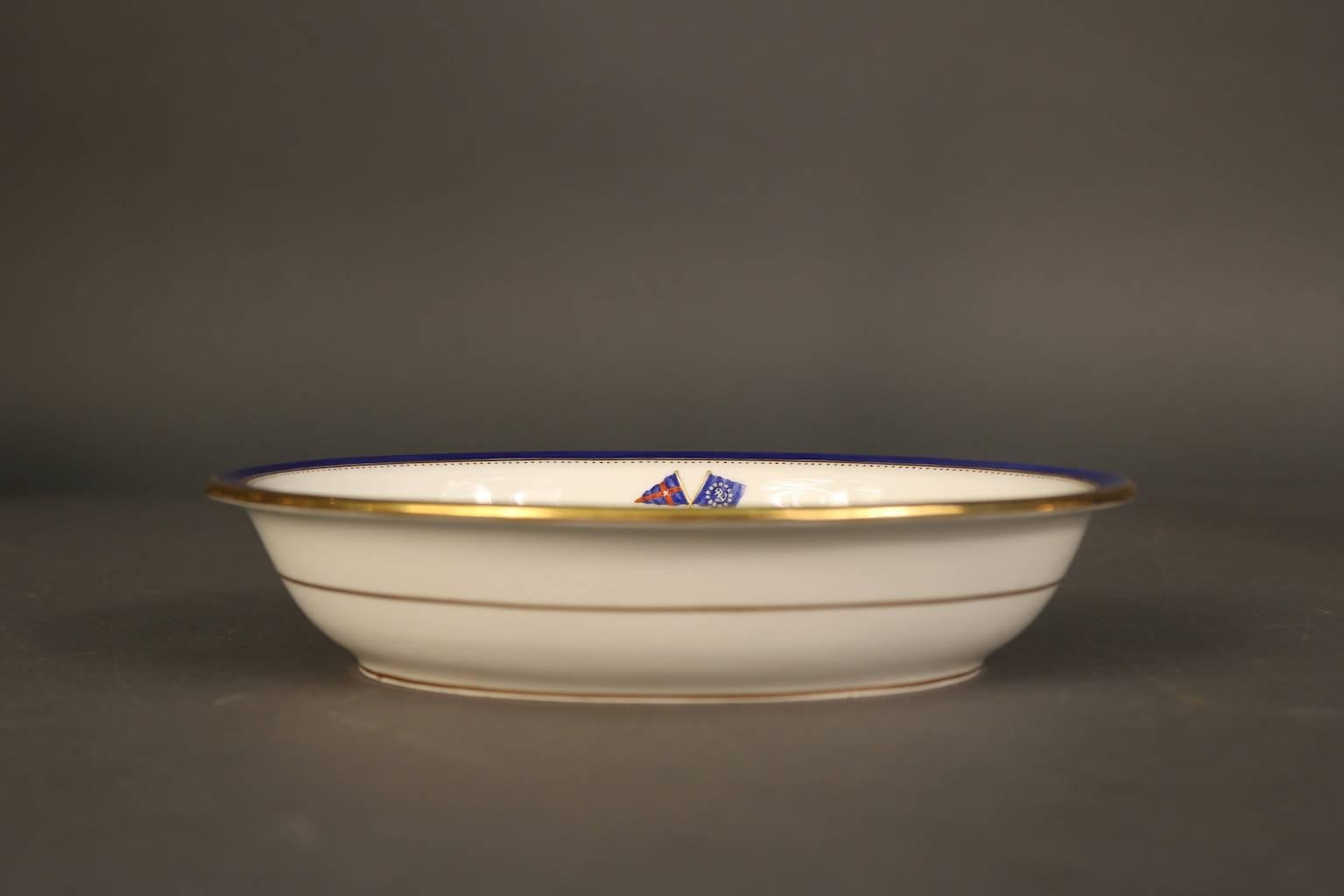 Flagship Corsair Vegetable Bowl In Good Condition For Sale In Norwell, MA