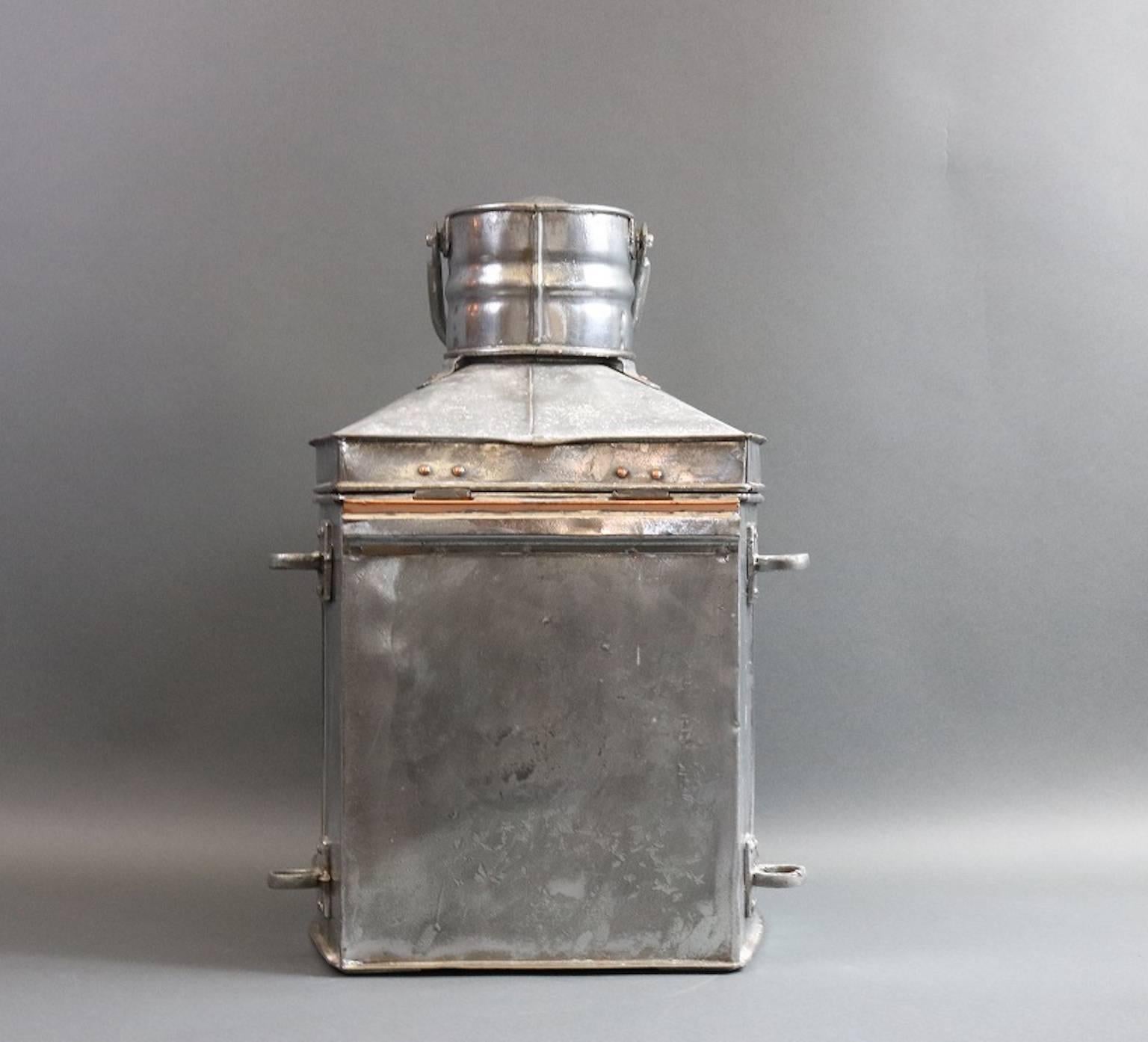 masthead ship lantern