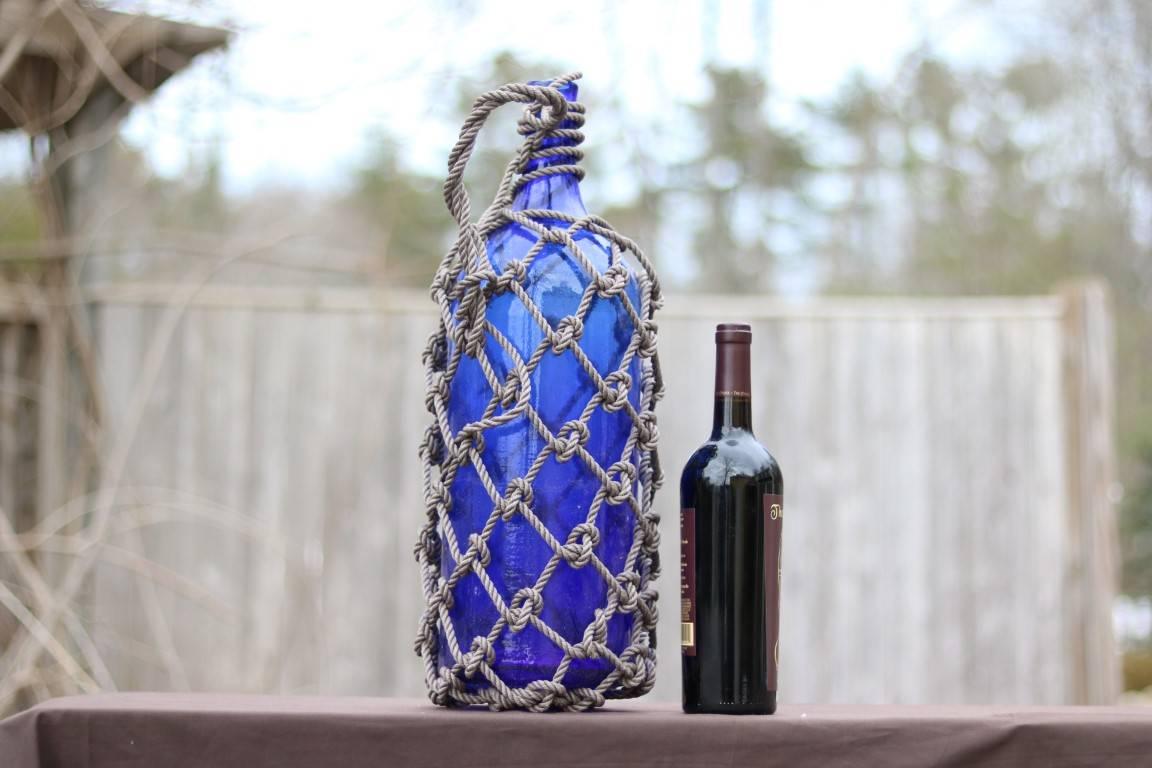 Cobalt Blue Saki Jug In Good Condition In Norwell, MA