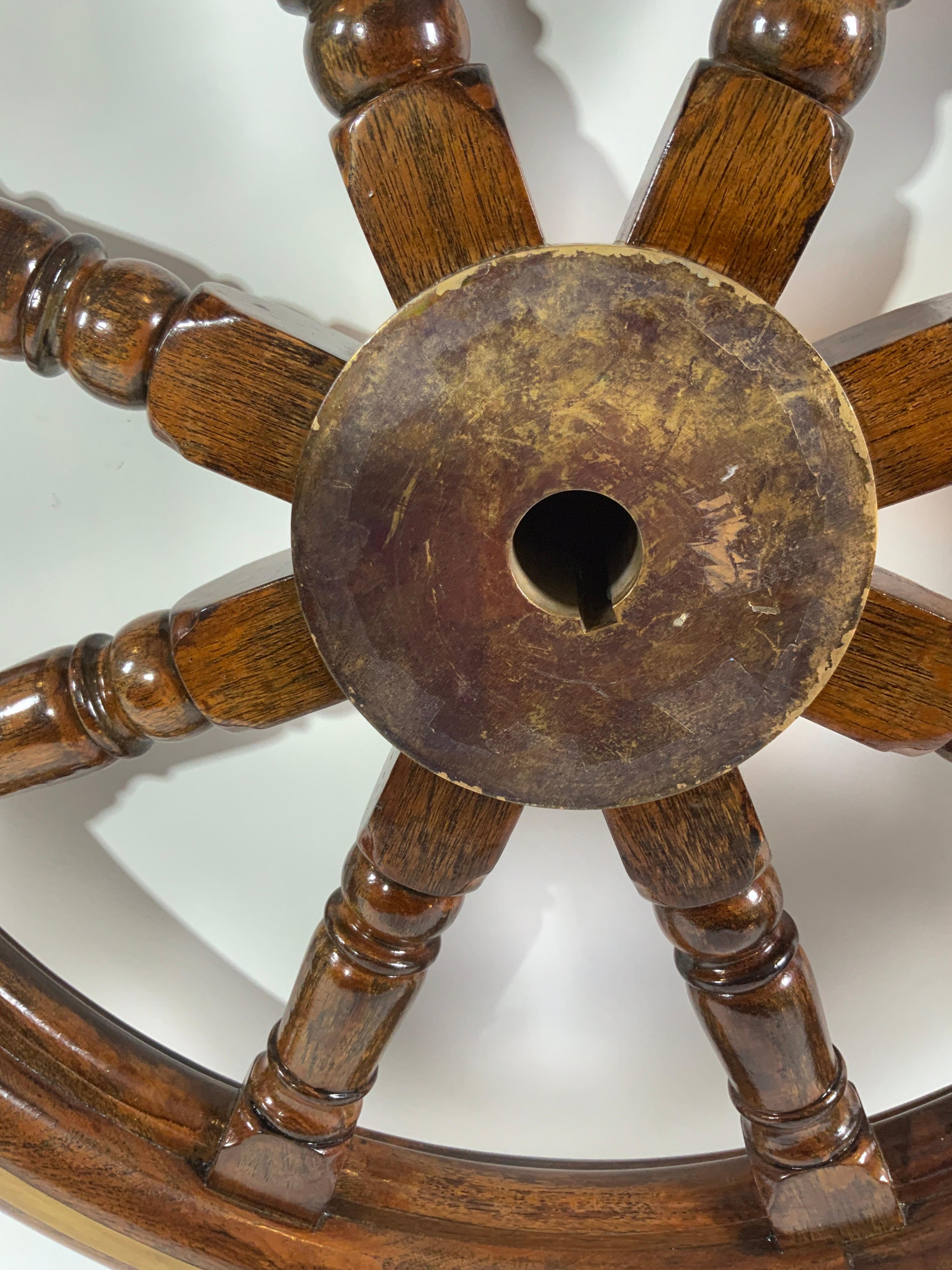 Authentic Eight-Spoke Ship's Wheel In Good Condition For Sale In Norwell, MA