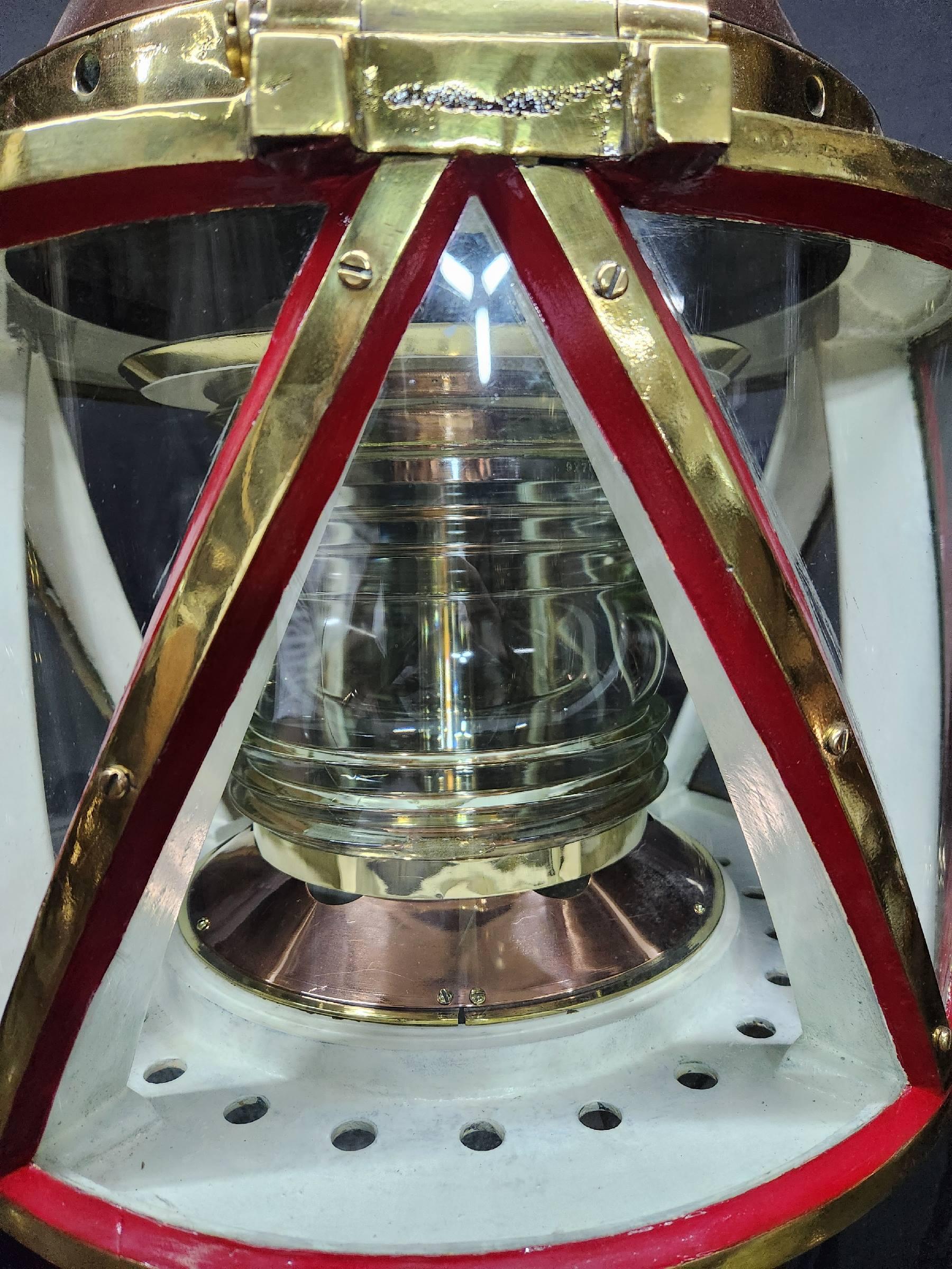 Metà XX secolo Eccezionale faro Marin su base di Wood intagliato in vendita