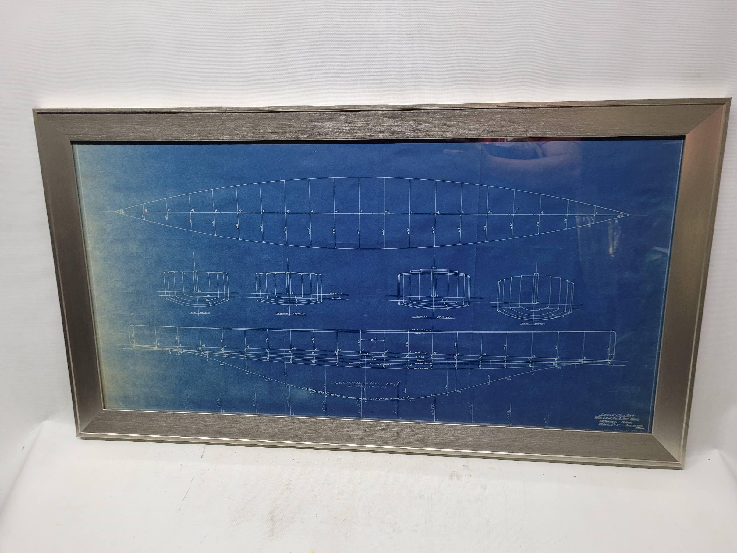 Lignes de coque et plan de profil du Lawley 225 Racing Yacht de George W. Lawley de Neponset, Mass. Montrant toutes les sections de la coque et le profil du pont. Nous disposons d'un deuxième plan Lawley 225 sur notre site Internet.

Poids :    4