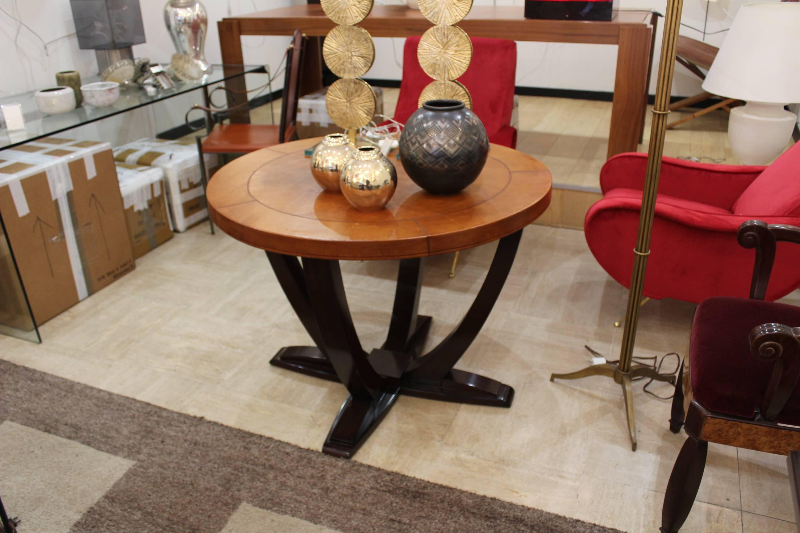 Francese Tavolo francese Art Déco in legno e pelle, 1930 circa in vendita
