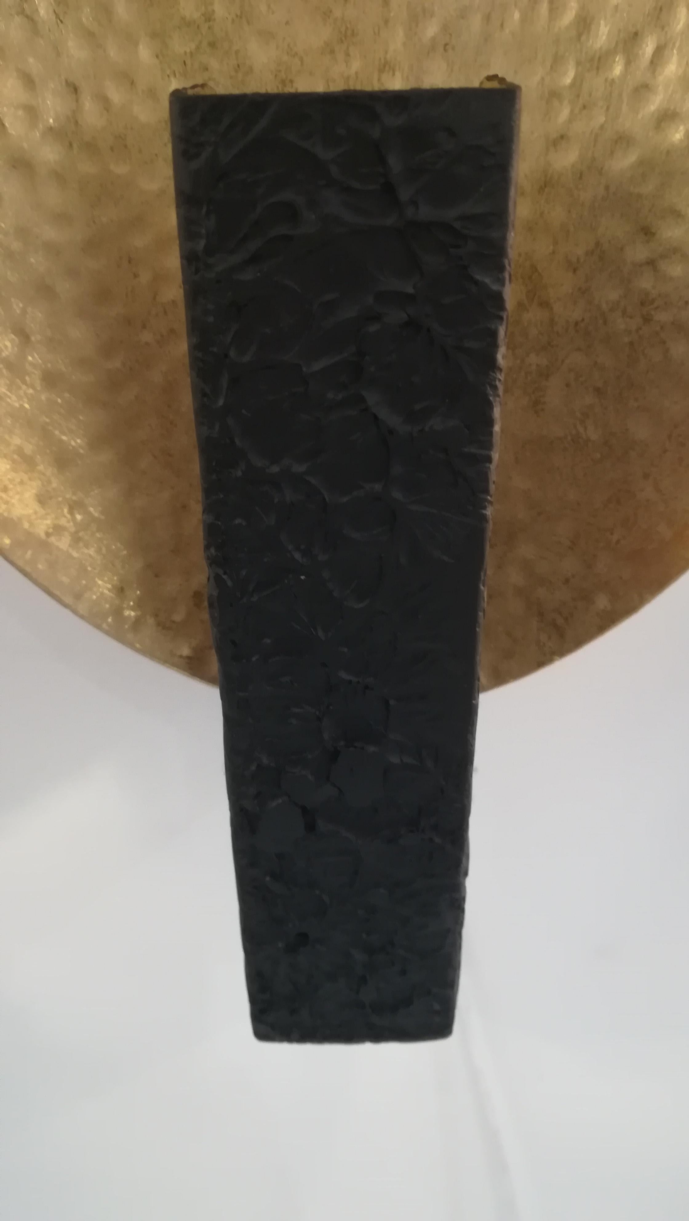 Hammered Pair of Brass and Black Painted Metal Ovale Sconces For Sale