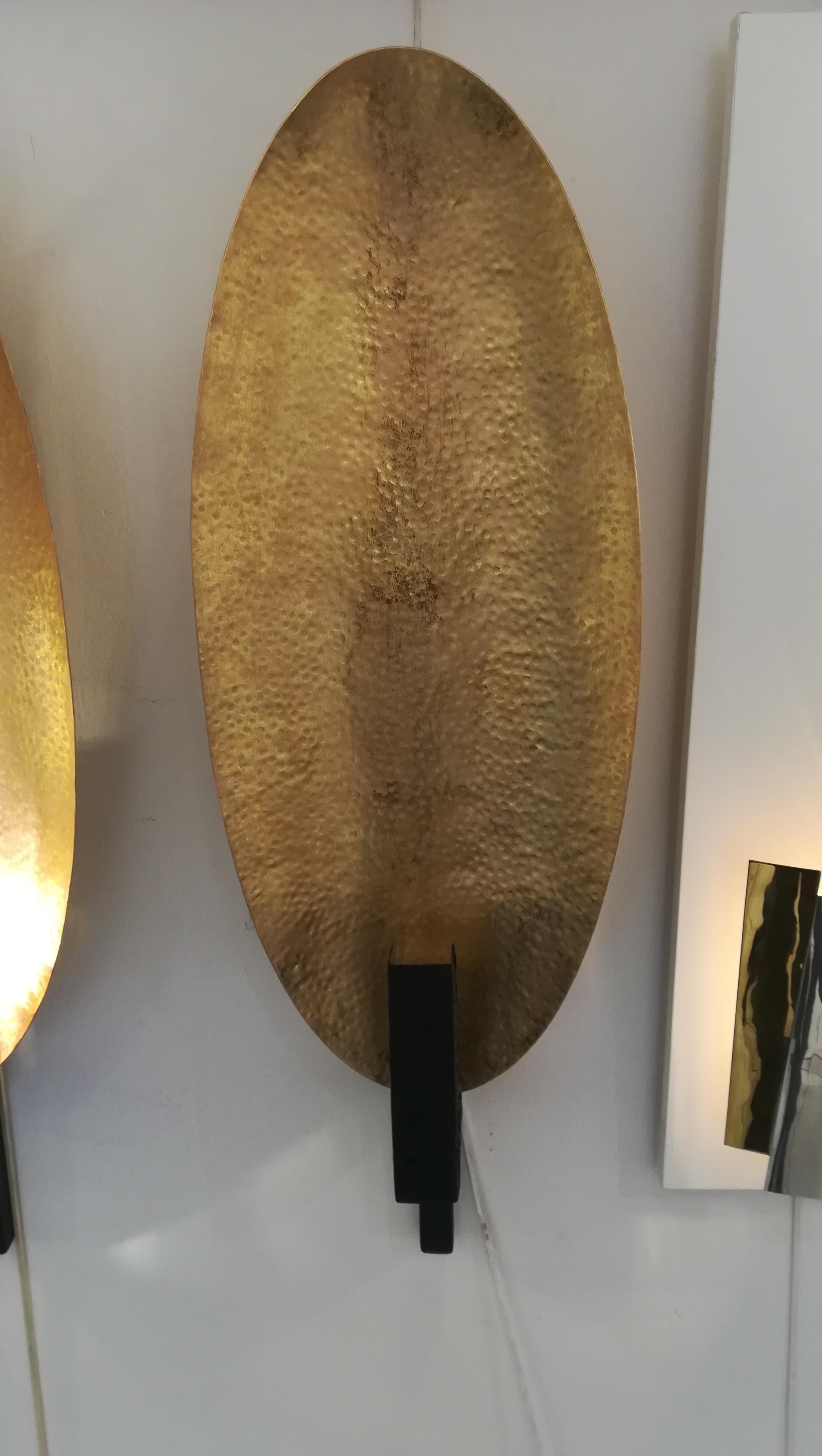 Pair of Brass and Black Painted Metal Ovale Sconces In Excellent Condition For Sale In Saint-Ouen, FR
