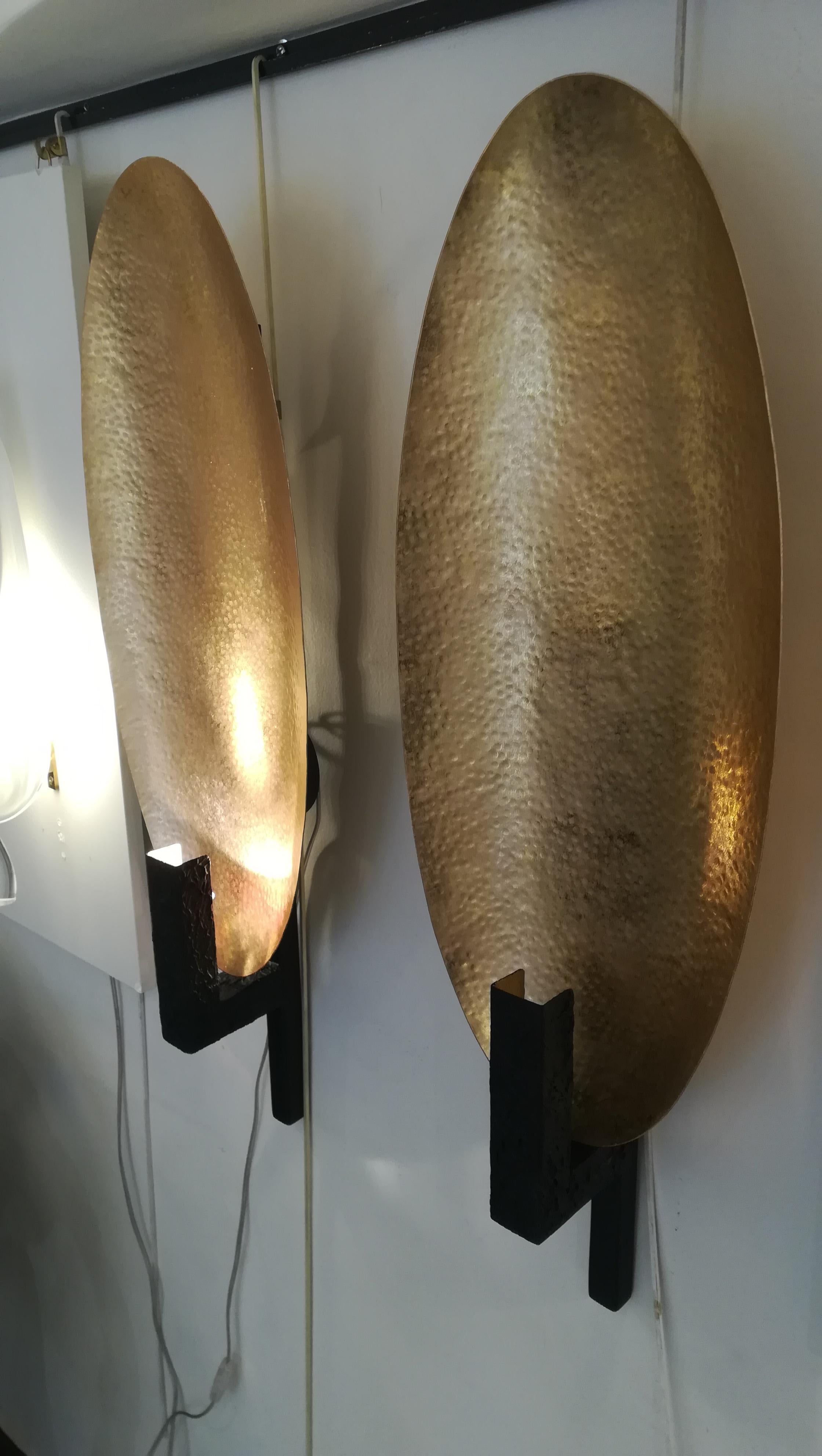 Pair of Brass and Black Painted Metal Ovale Sconces For Sale 1
