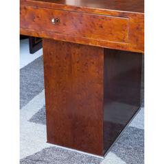 Espectacular escritorio de madera, hacia 1930