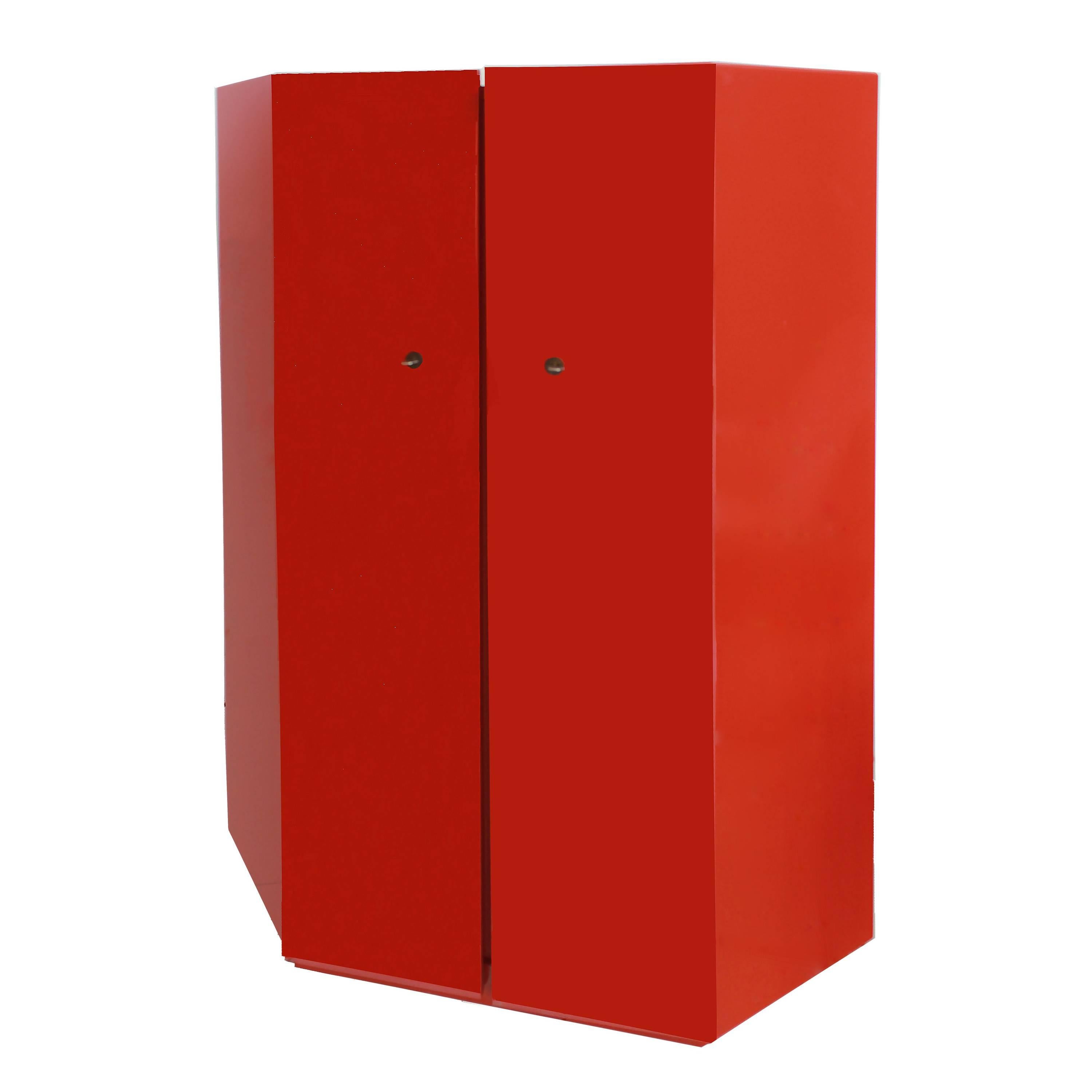 Spectacular and gorgeous coral lacquered cabinet, opening with two doors.
Inside with shelves.
Perfect condition.
circa 1980.