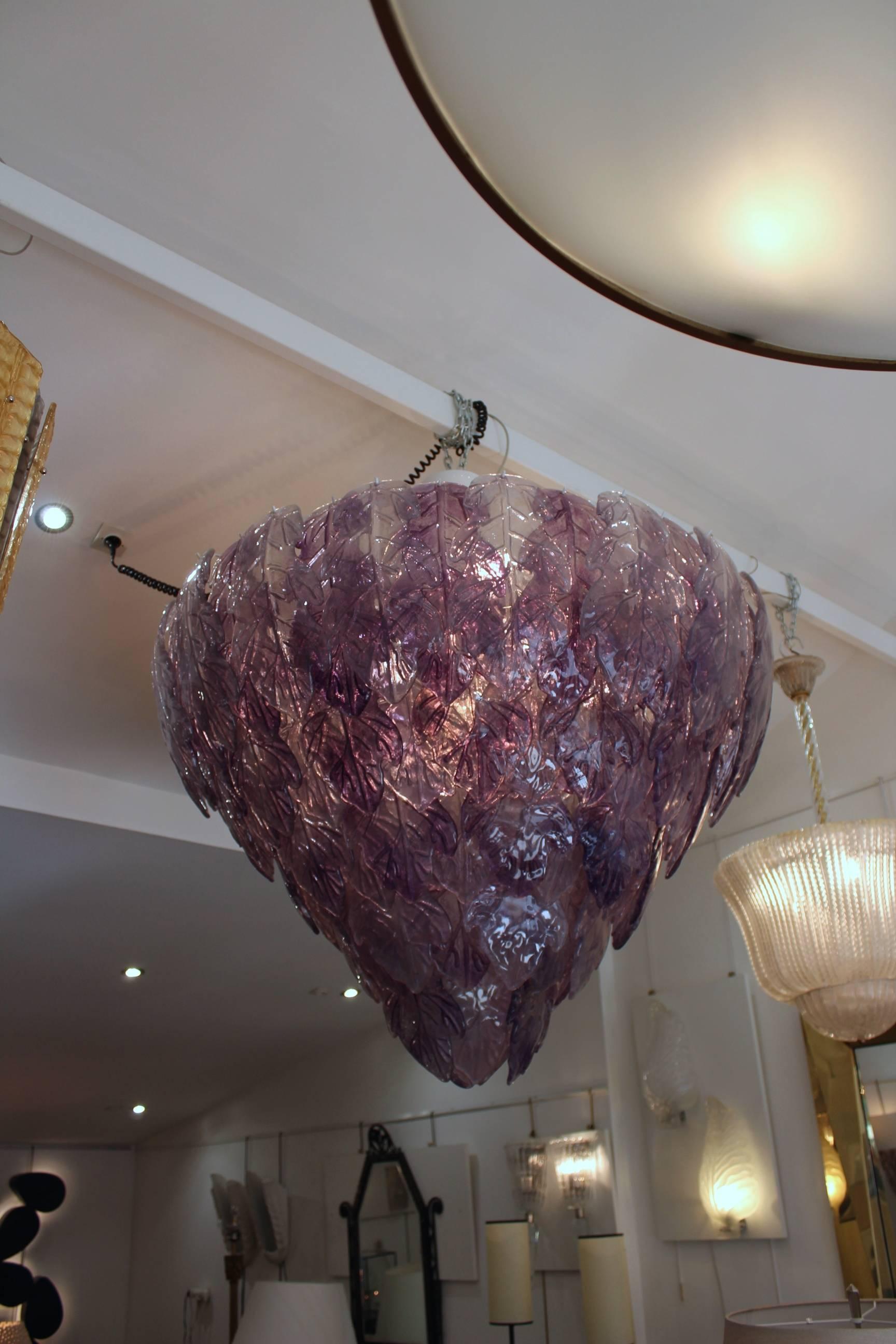 Beautiful and Huge Murano Glass Pendant In Excellent Condition In Saint-Ouen, FR