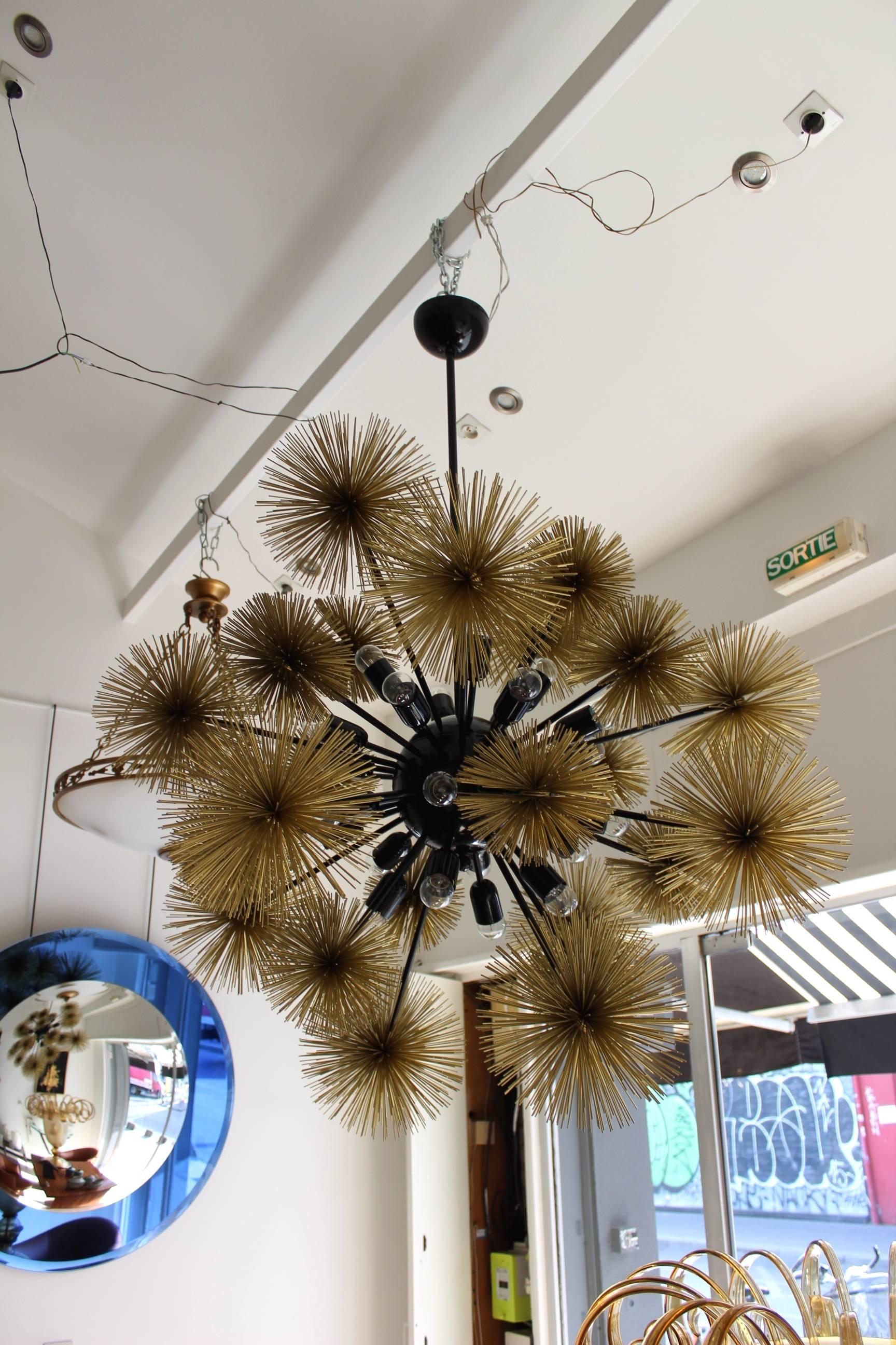 Beautiful and Unusual Sputnik Chandelier In Excellent Condition In Saint-Ouen, FR