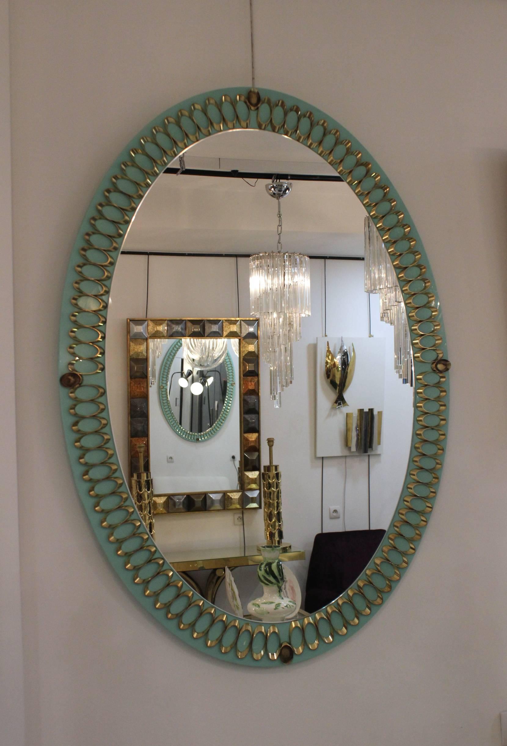 Huge 1950s Italian Opaline Glass and Brass Mirror In Excellent Condition In Saint-Ouen, FR