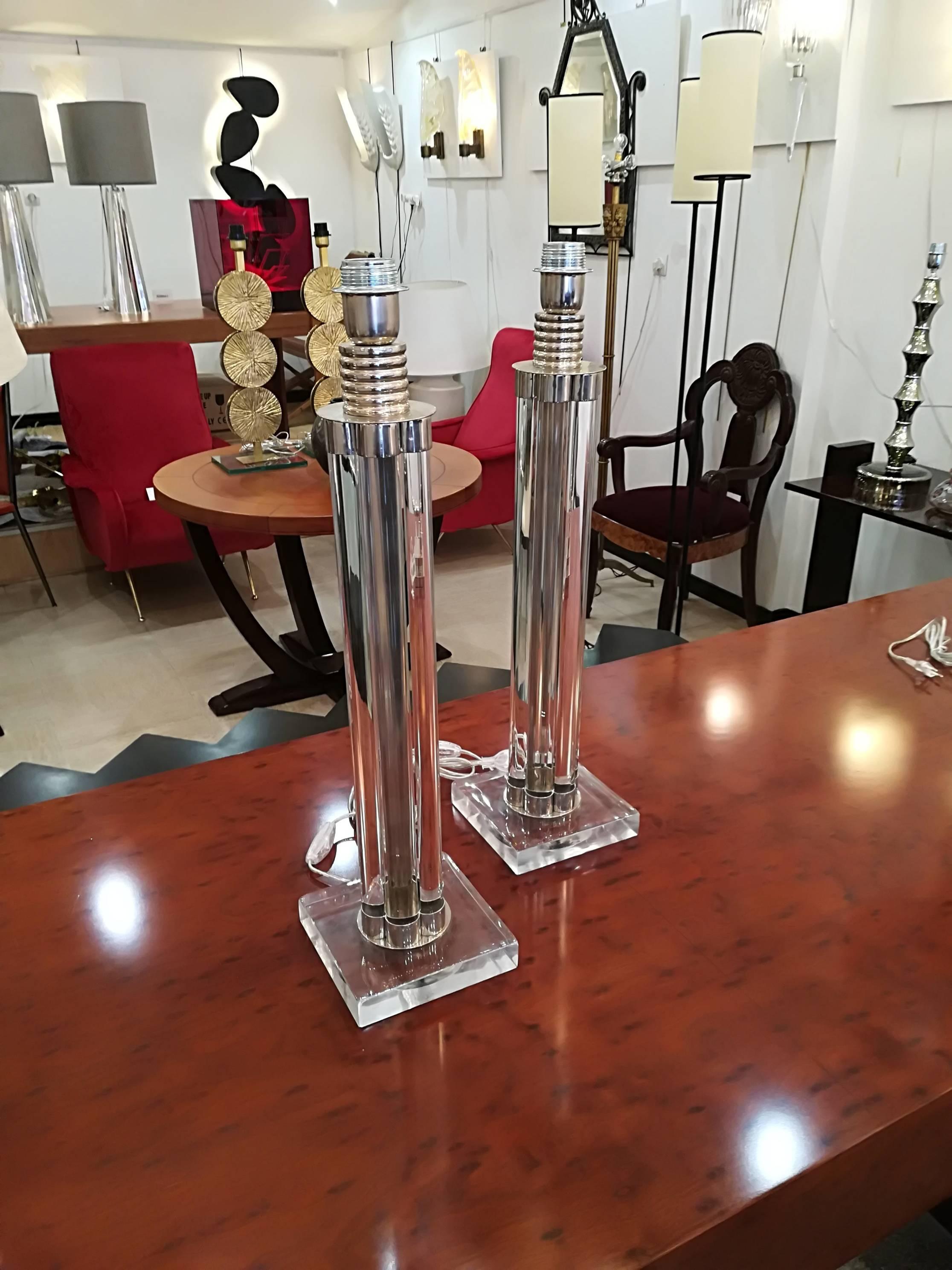 Elegant Pair of Glass and Nickel Plated Metal Table Lamps, from Italy.
Base : 16x16cm
