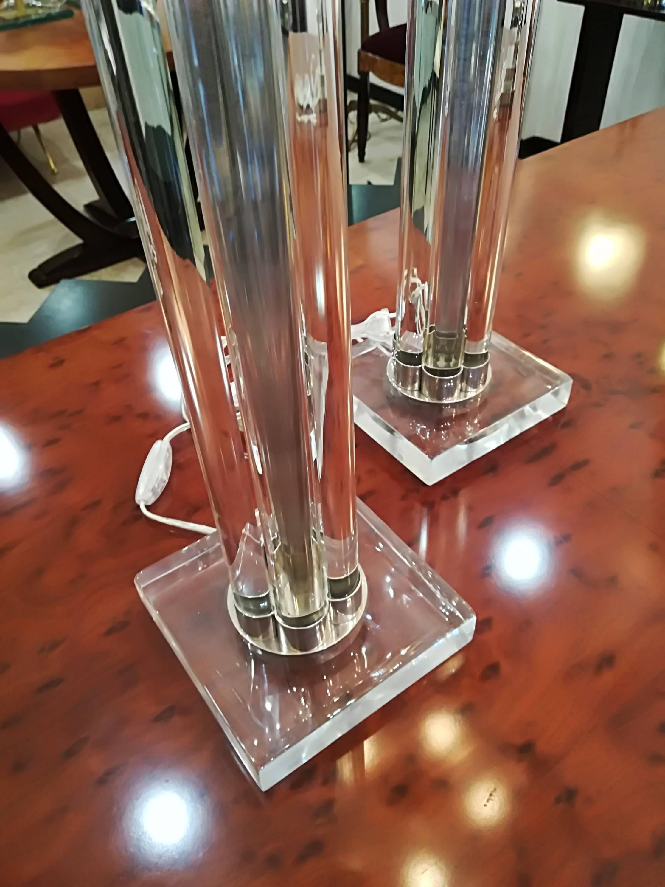 Elegant Pair of Glass and Nickel Plated Metal Table Lamps In Excellent Condition In Saint-Ouen, FR