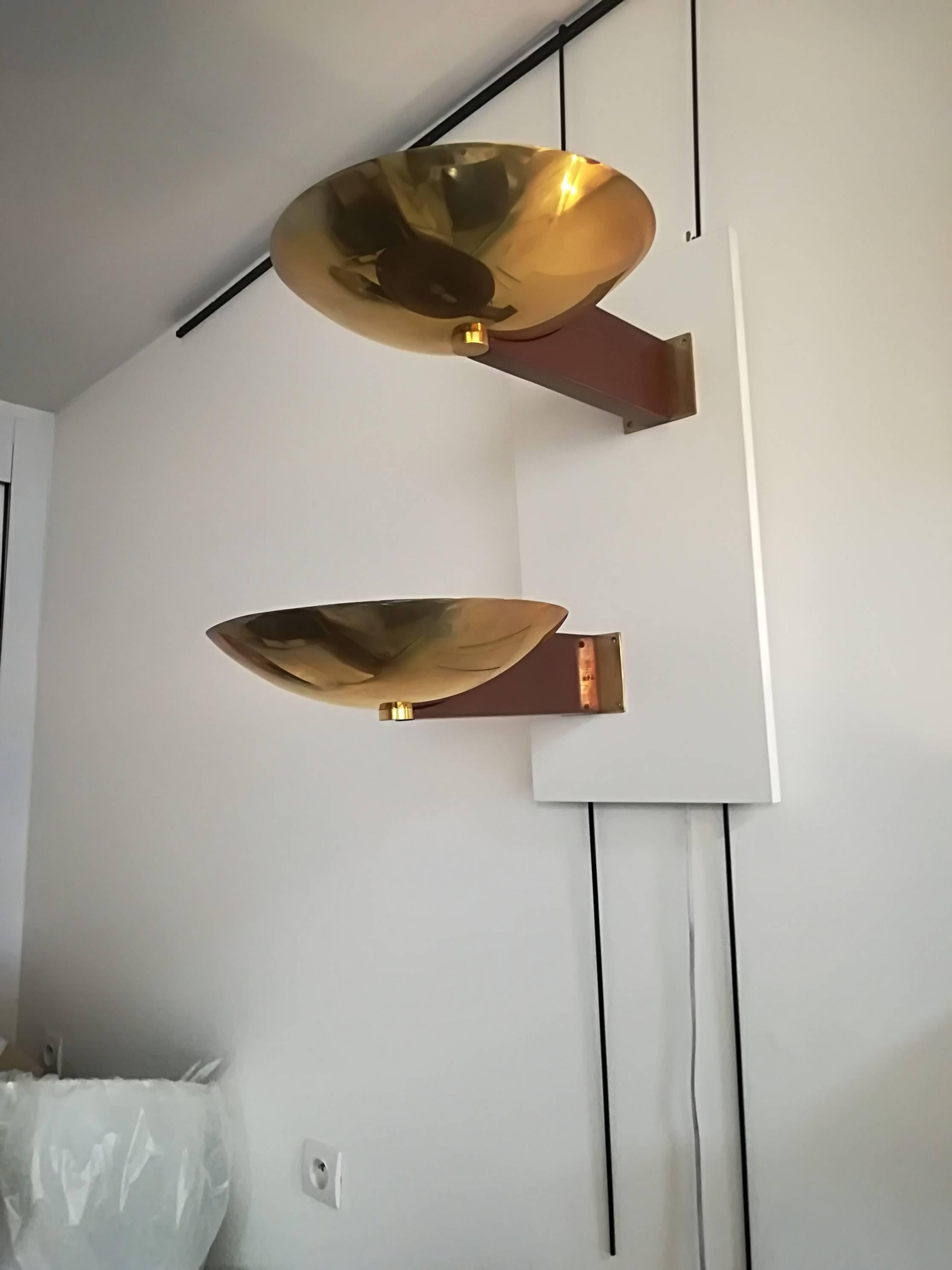 Mid-Century Modern Eckart Muthesius Pair of Wall Lights in Brass and wood, Tecnolumen For Sale