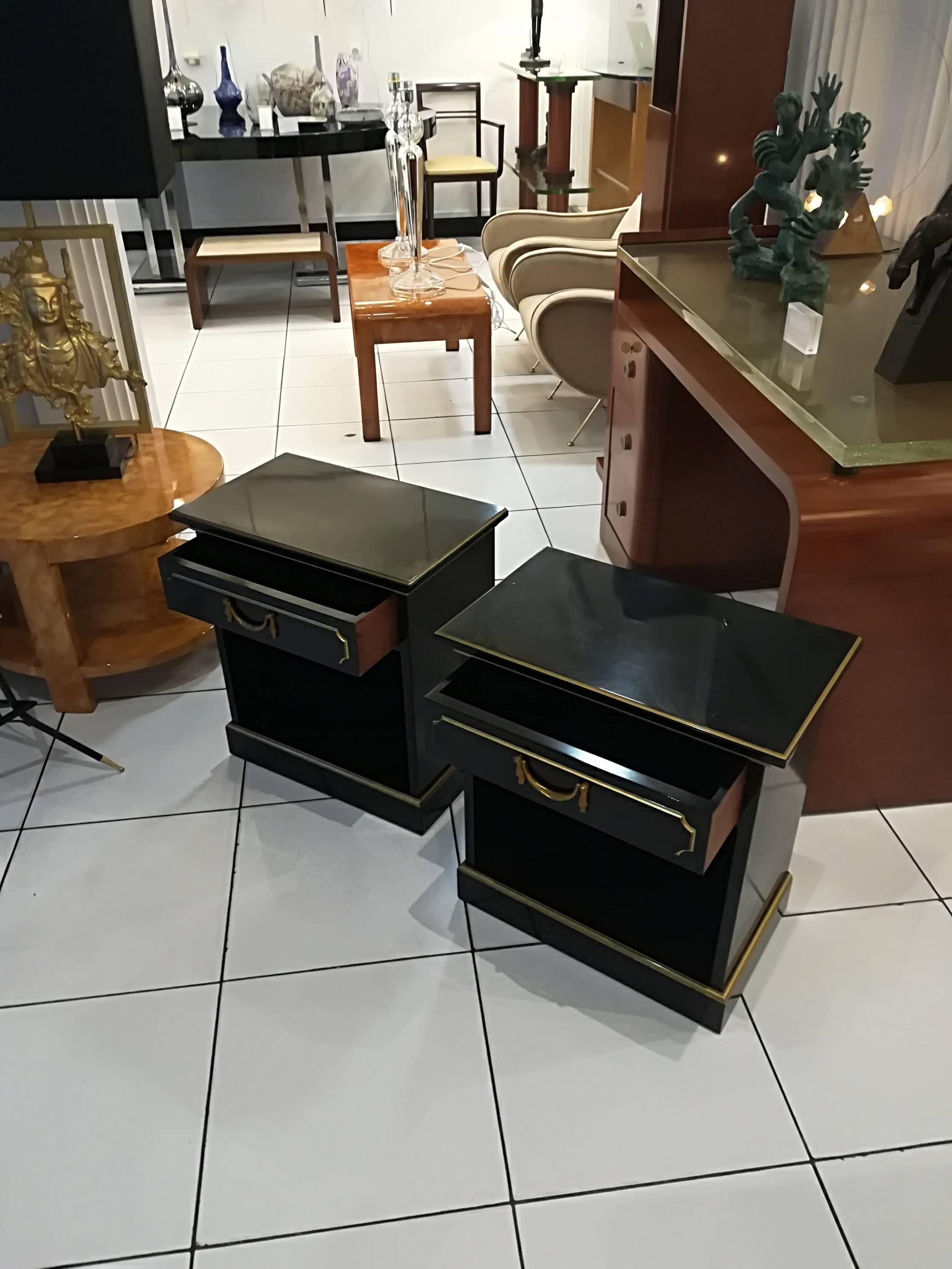 Mid-20th Century Pair Of Bedside Or side Tables By Maurice Hirch Circa 1940