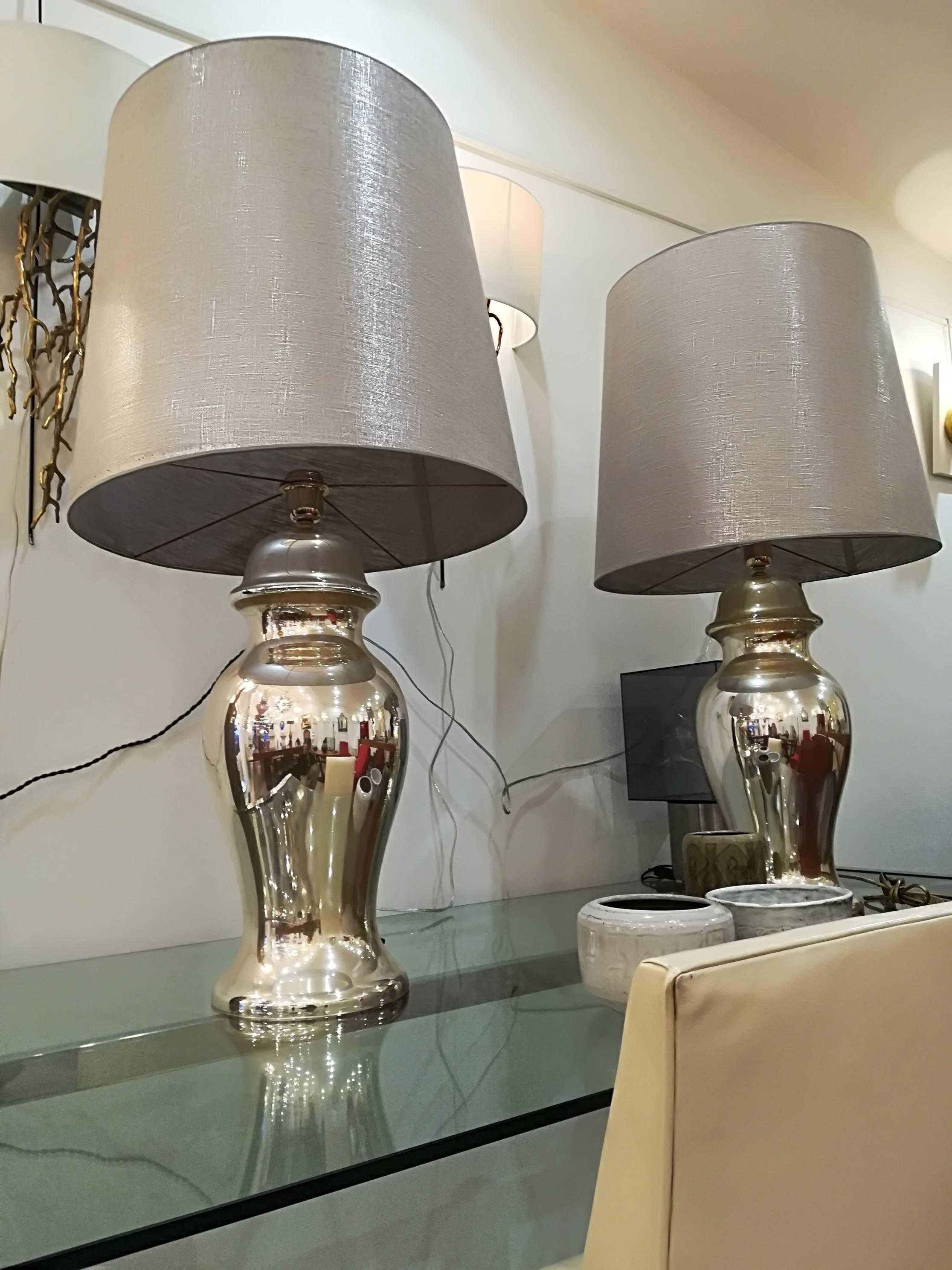 Beautiful Pair of Eglomized Table Lamps For Sale 1