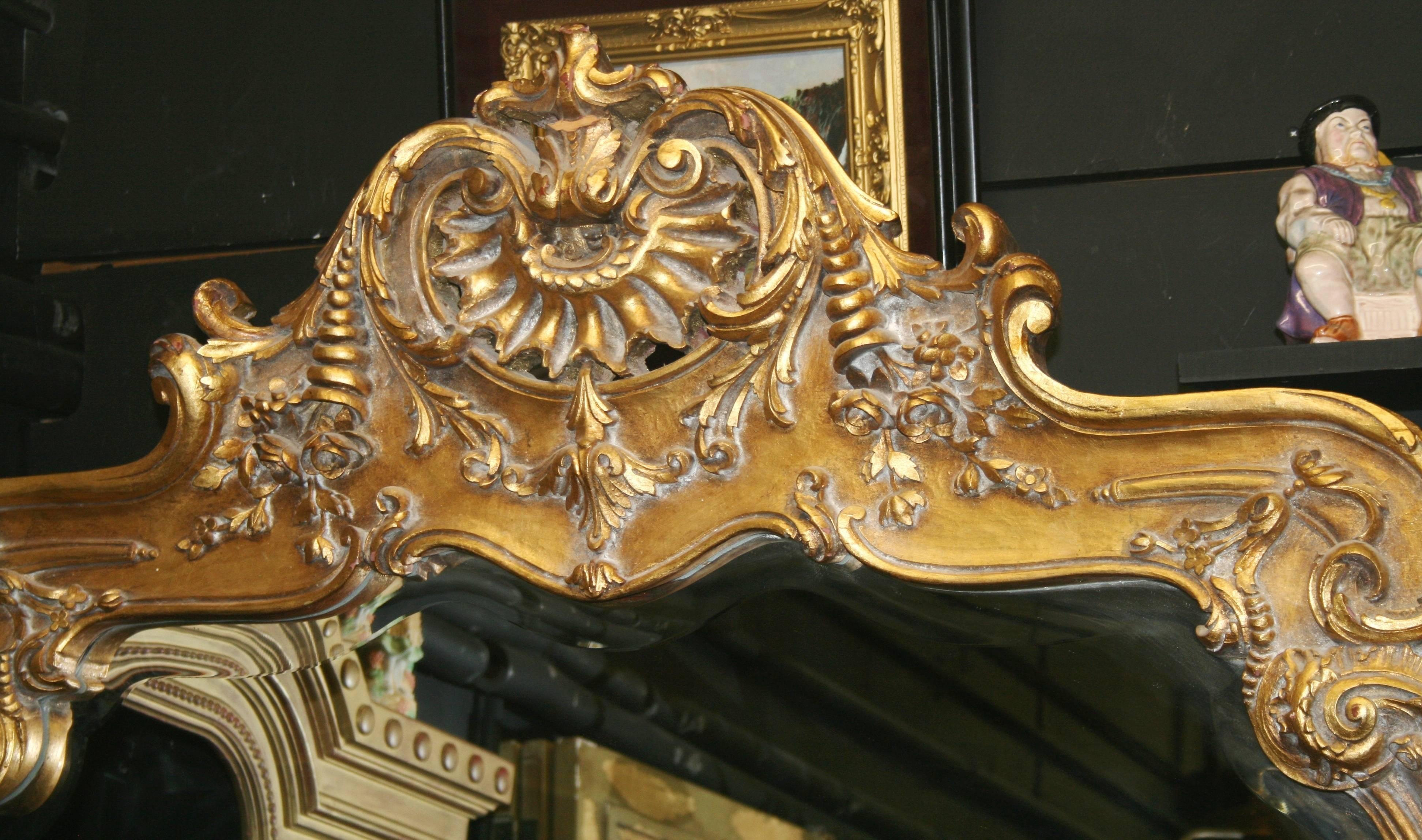 20th Century Fine Pair of Hand-Carved Gilt Louis XV Style Mirrors