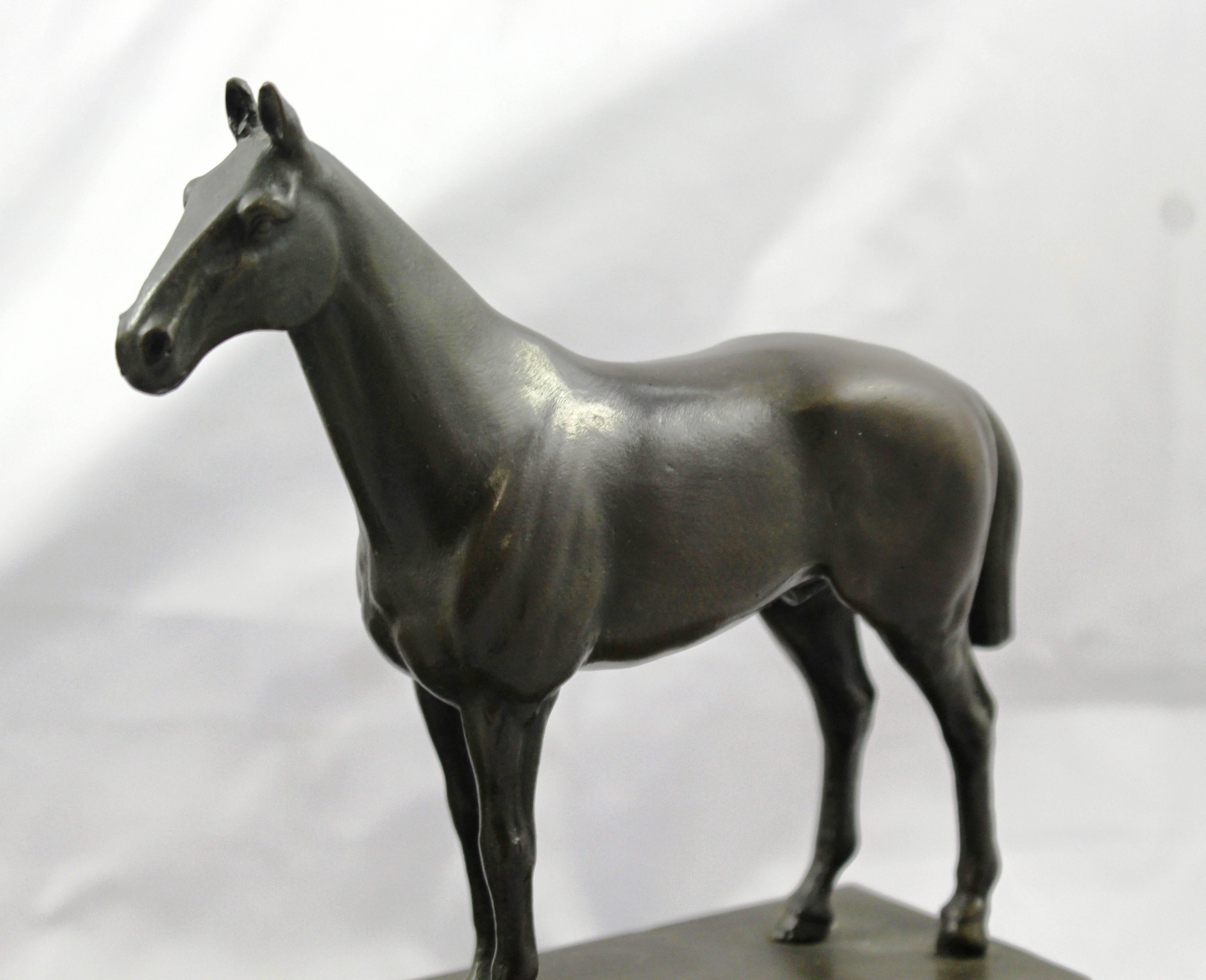 Pair of Bronze and Marble Horse Bookends In Excellent Condition In Worcester, Worcestershire