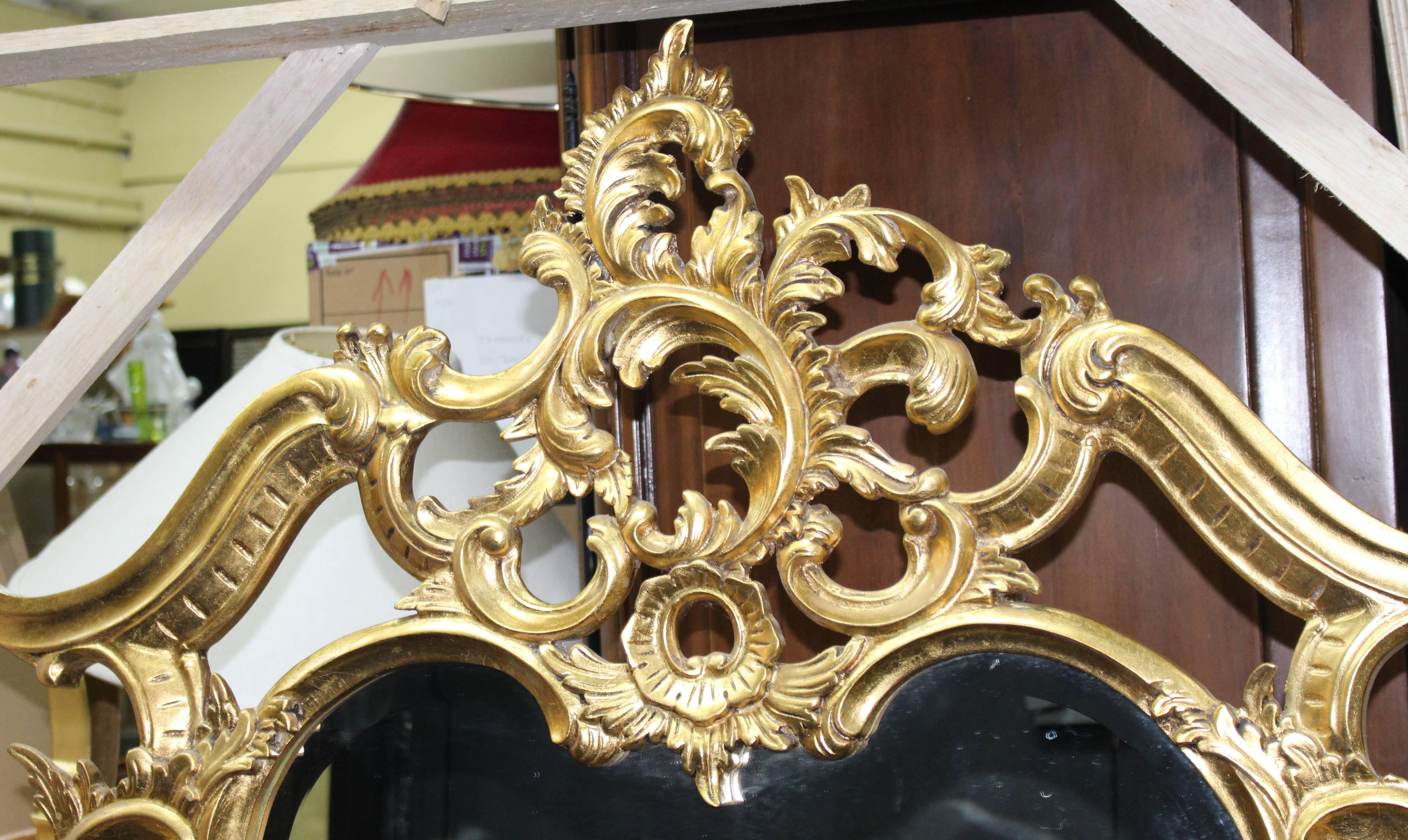 Measures: Width 100 cm 39 1/2 in
height 162 cm 64 in




Style Antique style
Composition carved wood, gilt gold leaf
Condition very good condition




Handsome large gilt pier glass. Carved wood with gilt gold leaf finish.

Good