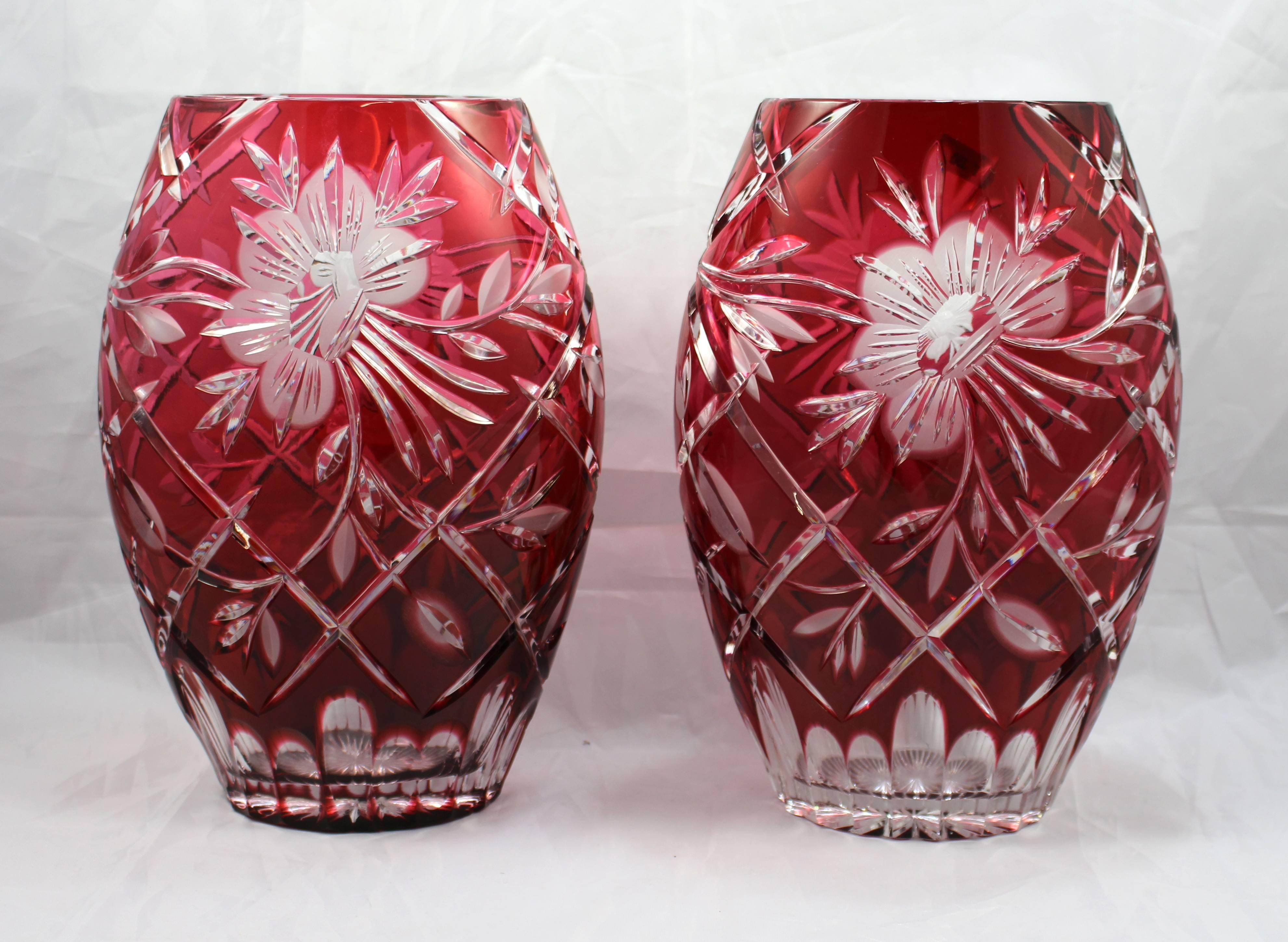 Pair of Ruby Cut Glass Overlay Crystal Ovoid Vases In Excellent Condition In Worcester, Worcestershire