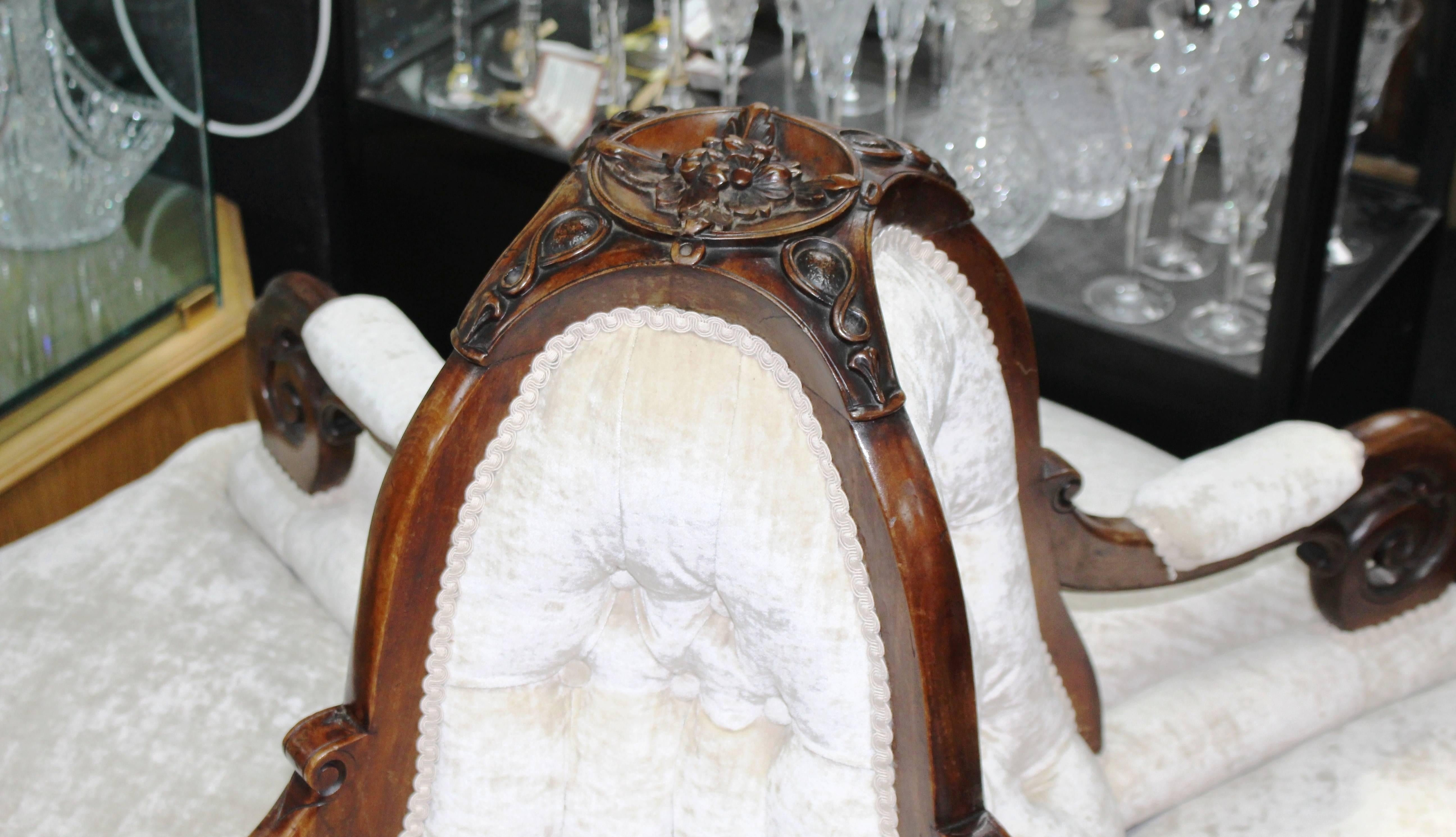19th Century Oyster Velvet Upholstered Walnut Conversation Seat 2