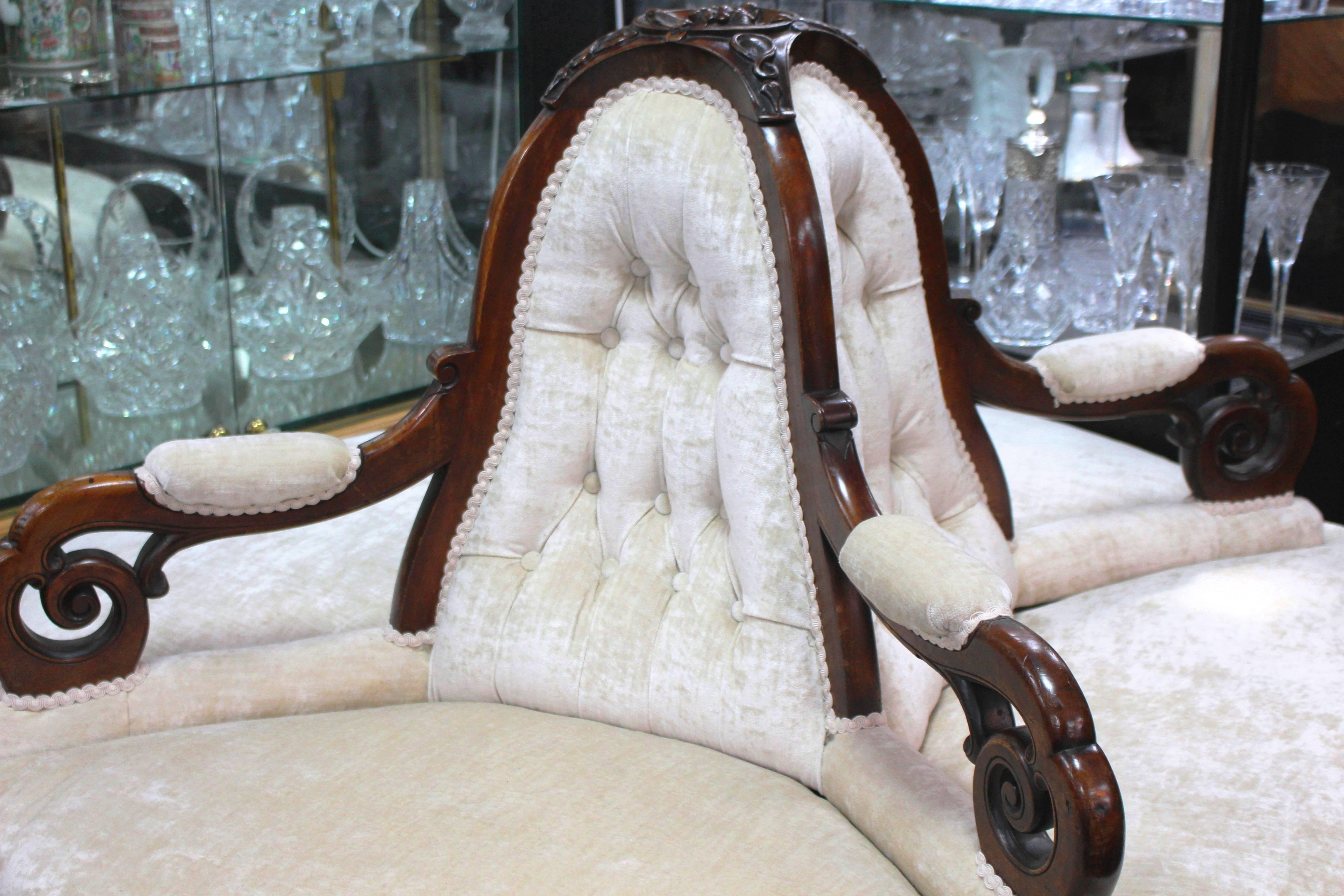 19th Century Oyster Velvet Upholstered Walnut Conversation Seat 4