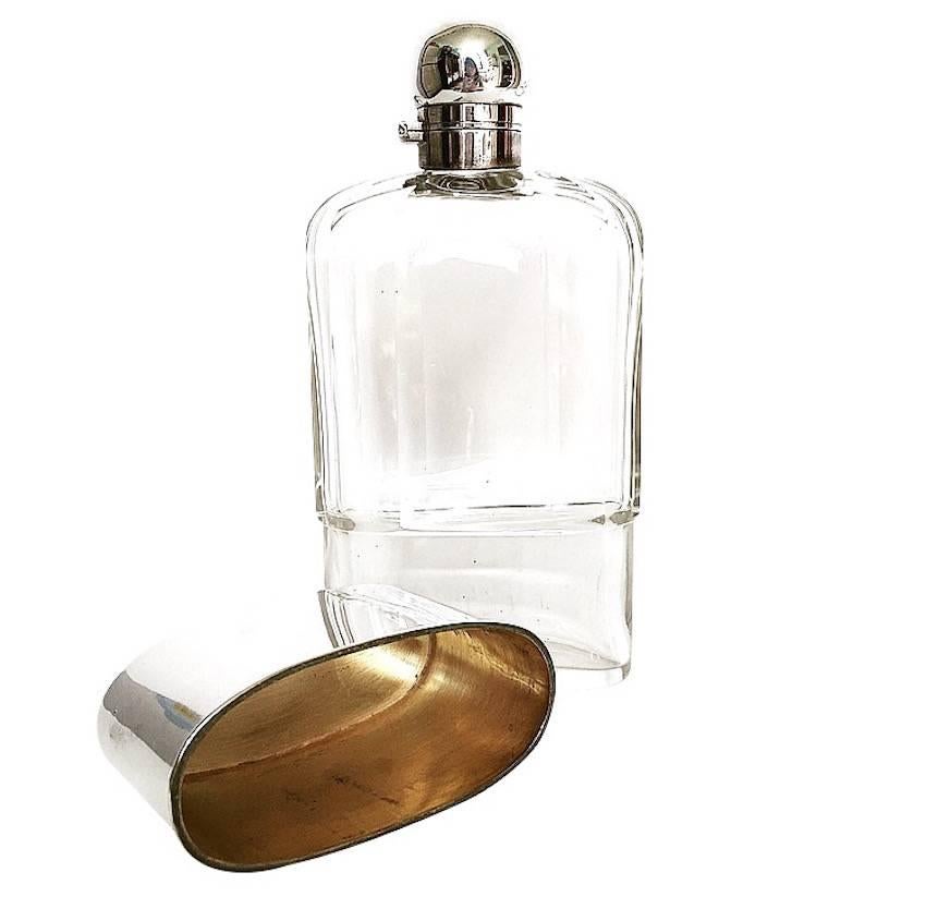 English Hip Flask, circa 1910 In Good Condition For Sale In New York, NY