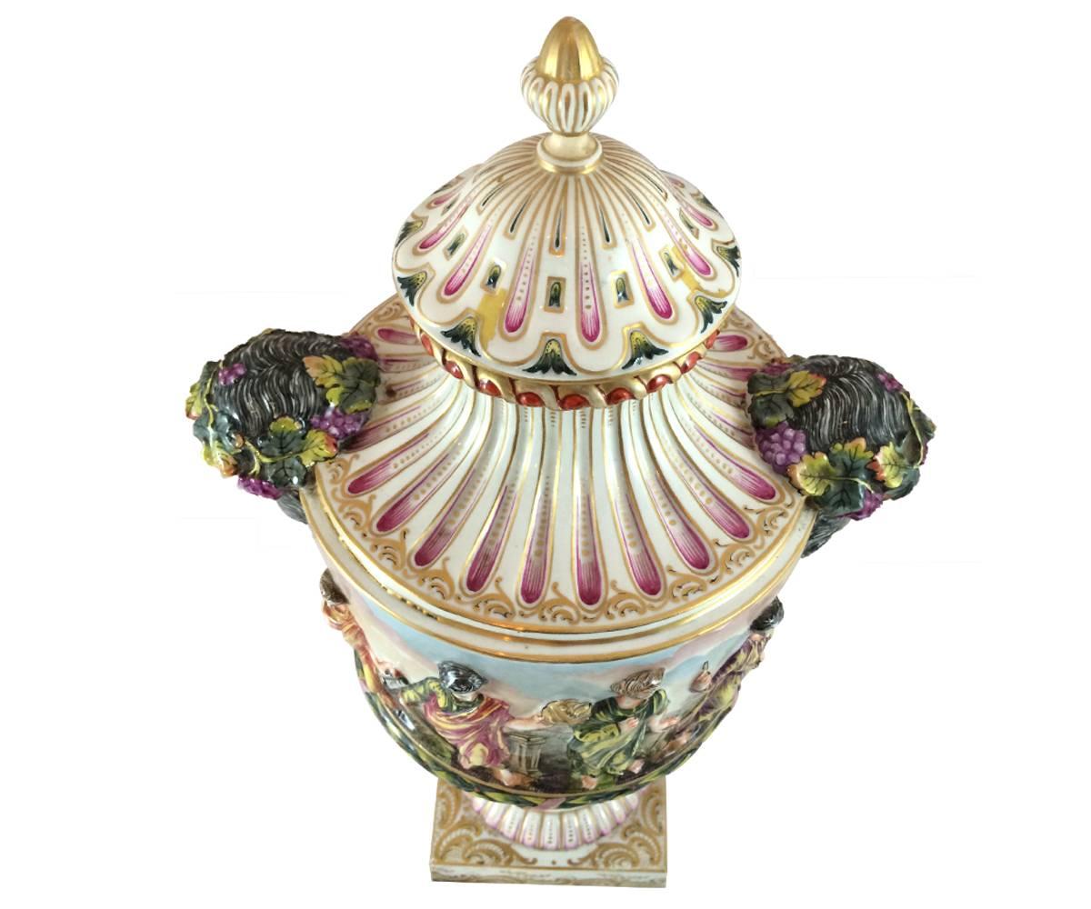 capodimonte urn with lid
