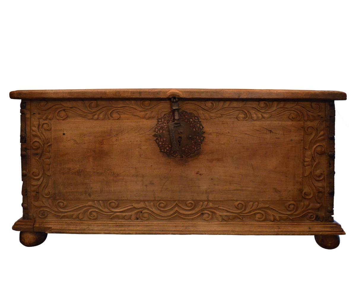 Offered is a beautiful antique 17th century trunk or hope chest. These we often used for storage or moving handsome times to hold a dowry. The top of the lid on the inside is painted a colorful scene; the exterior of the lid has the virgin Mary