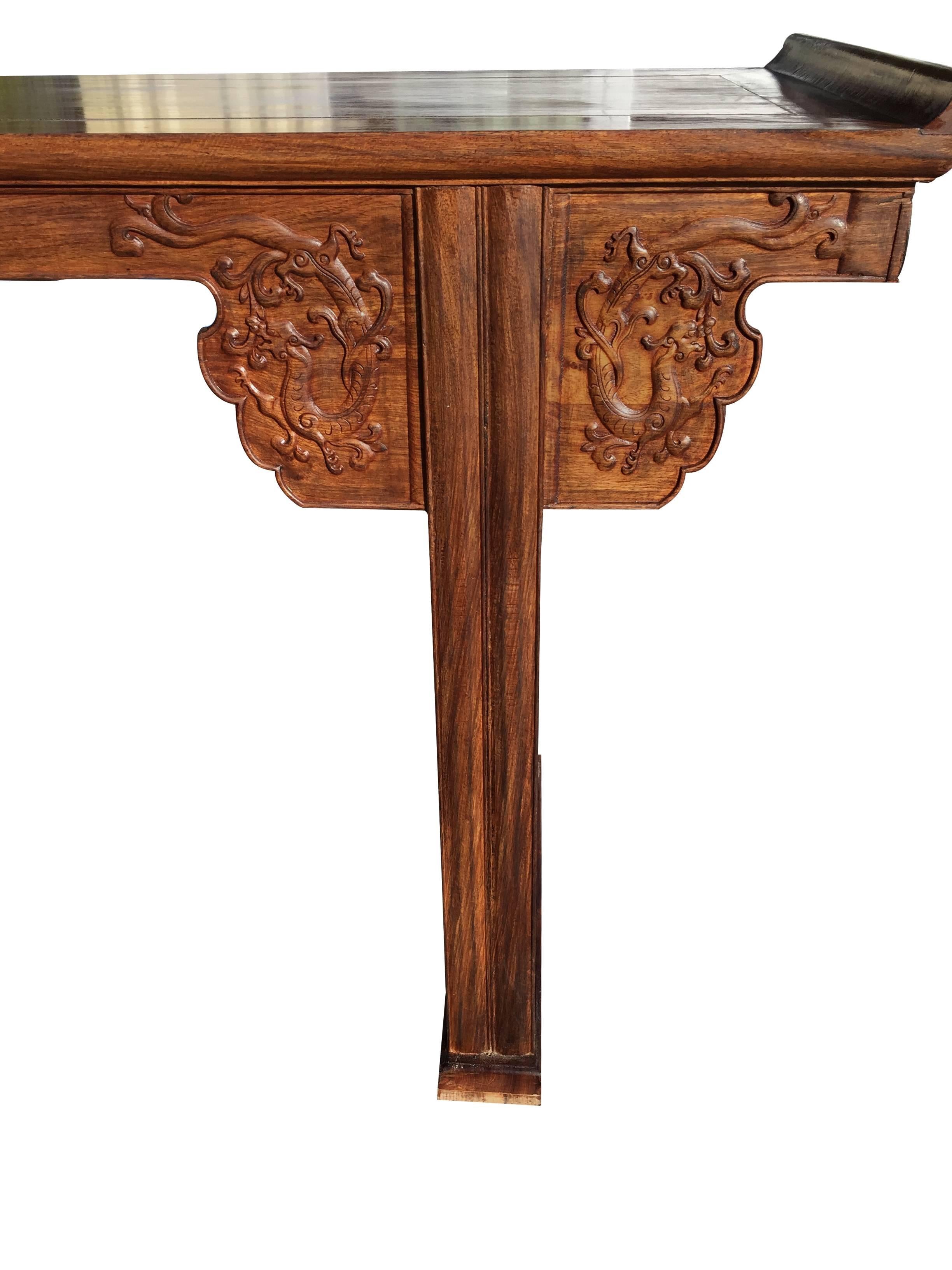 Chinese Export Fine Chinese Huanghuali wood altar table