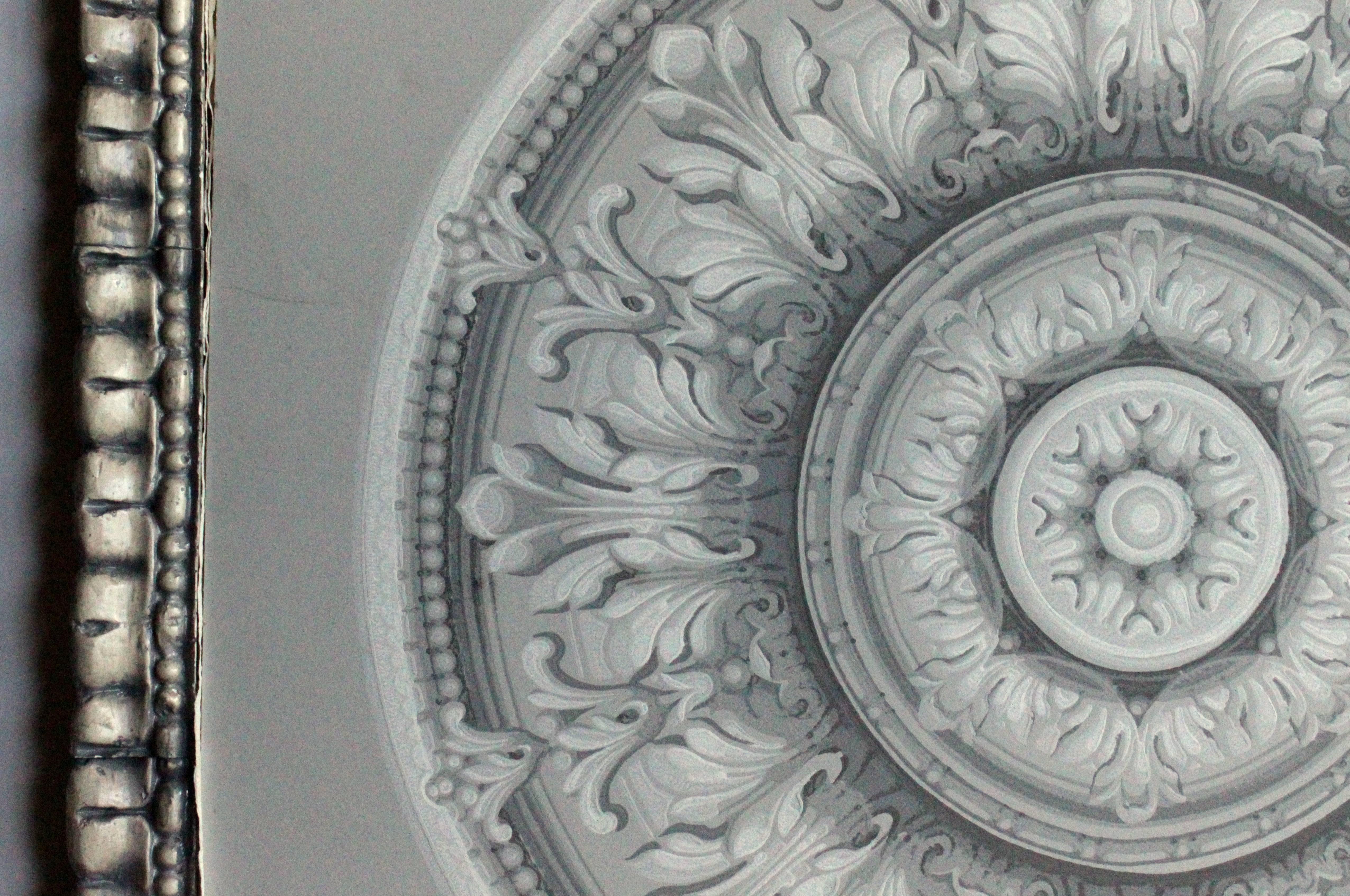 19th Century Irish Grey Ceiling Piece / Decorative Art Accessory For Sale 1