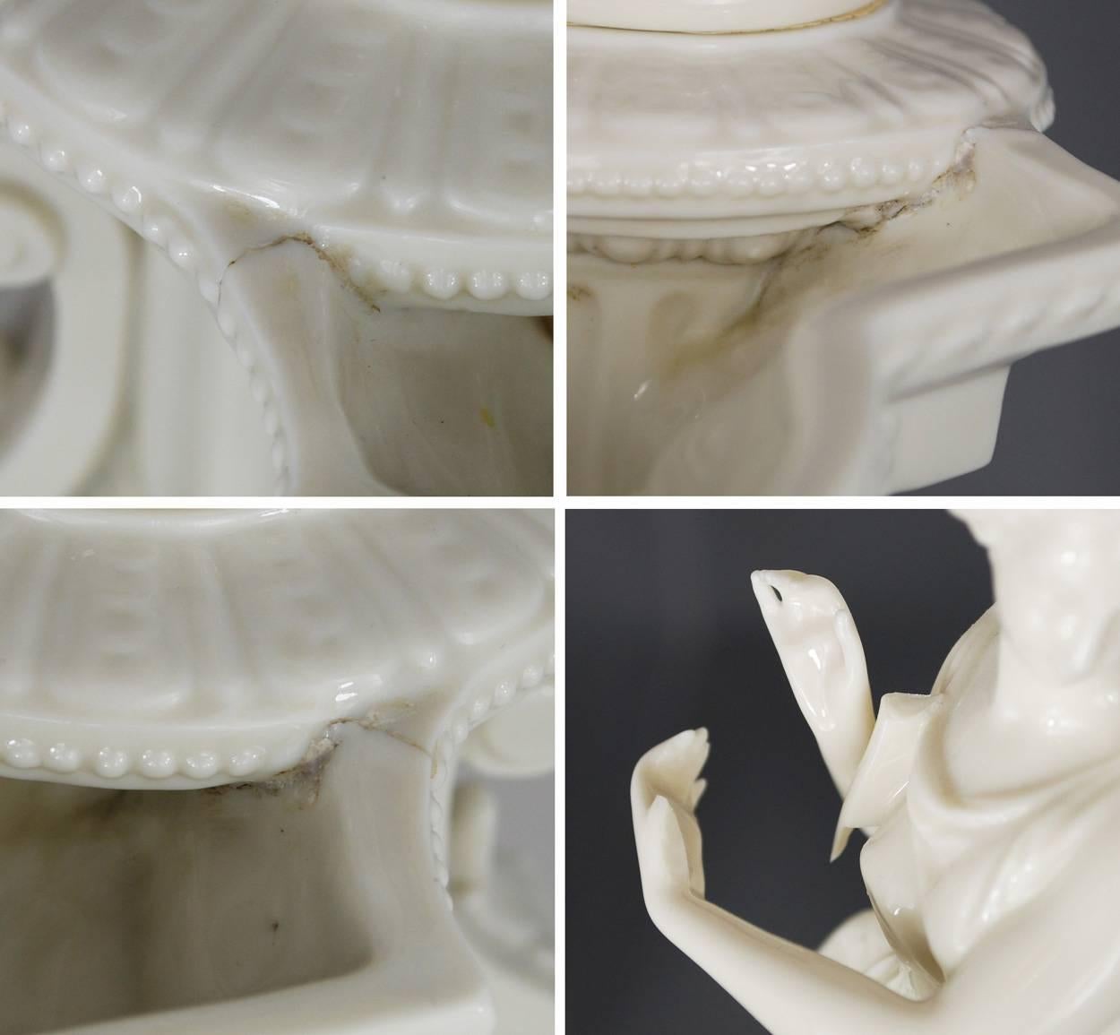 Antique Capodimonte Porcelain Surtout-de-Table Centerpiece Figurines, circa 1890 In condizioni buone in vendita a Austin, TX