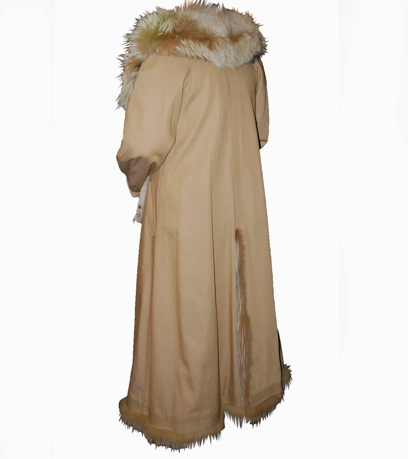 Italian Vintage Fendi Coat, Italy Fox Fur Collar and Treatment