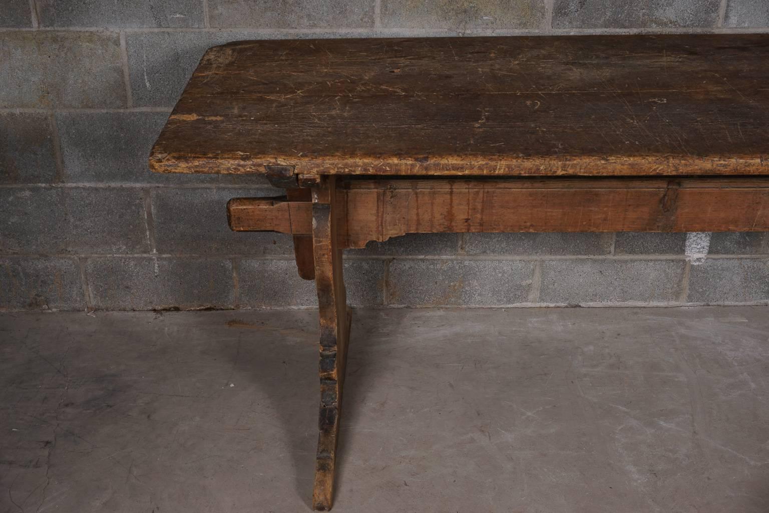 Early 19th Century Dining Table from Sweden 2