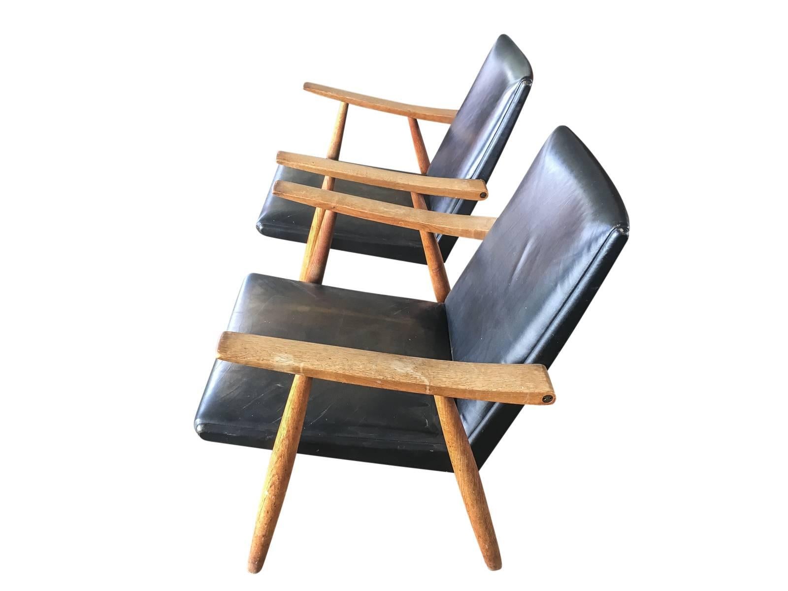 Pair of Hans Wegner Chairs Model 260 In Good Condition In Nashville, TN