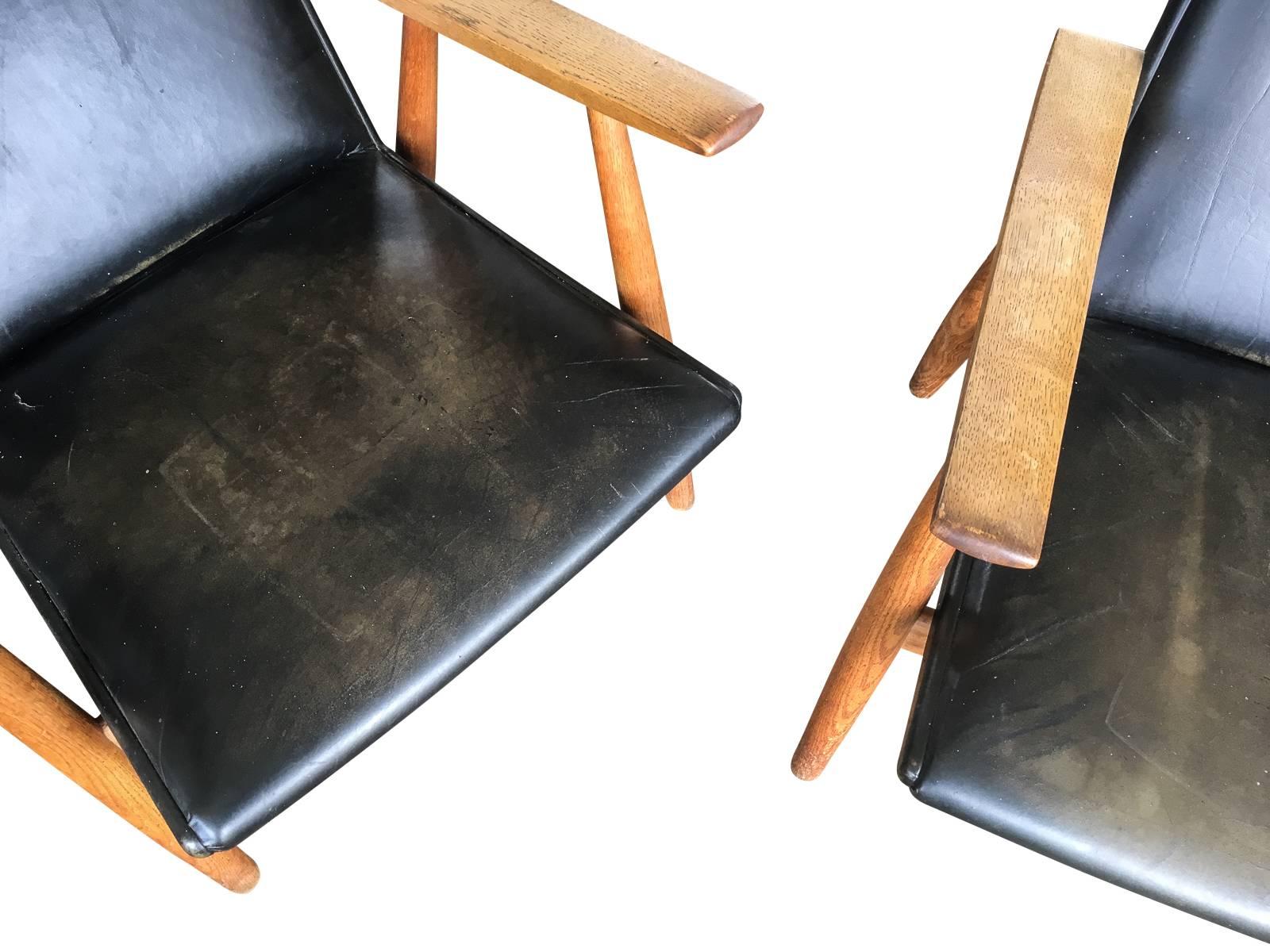 Pair of Hans Wegner Chairs Model 260 3