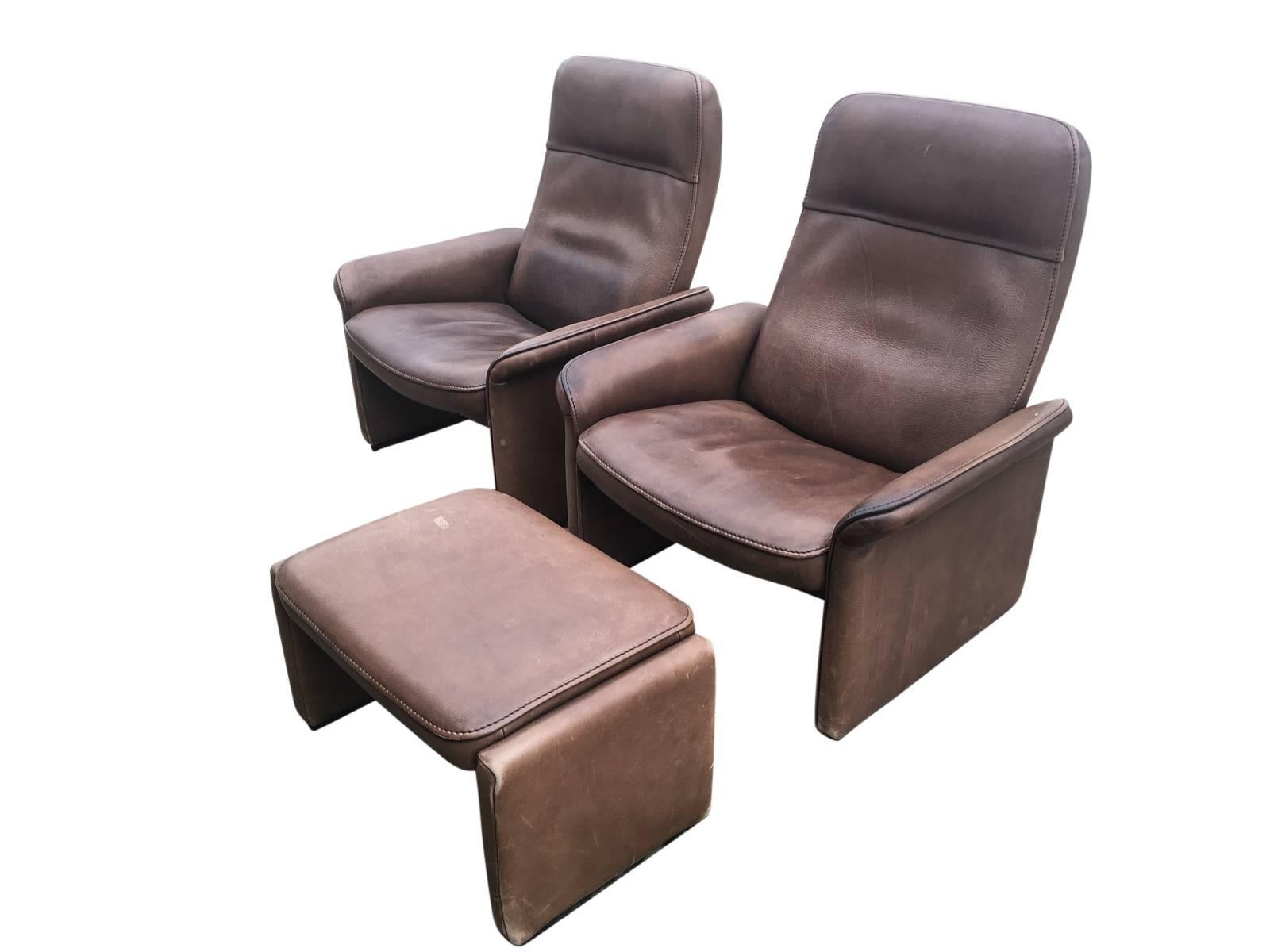 Pair of Leather Lounge Chairs Manufactured by De Sede, Switzerland In Good Condition In Nashville, TN